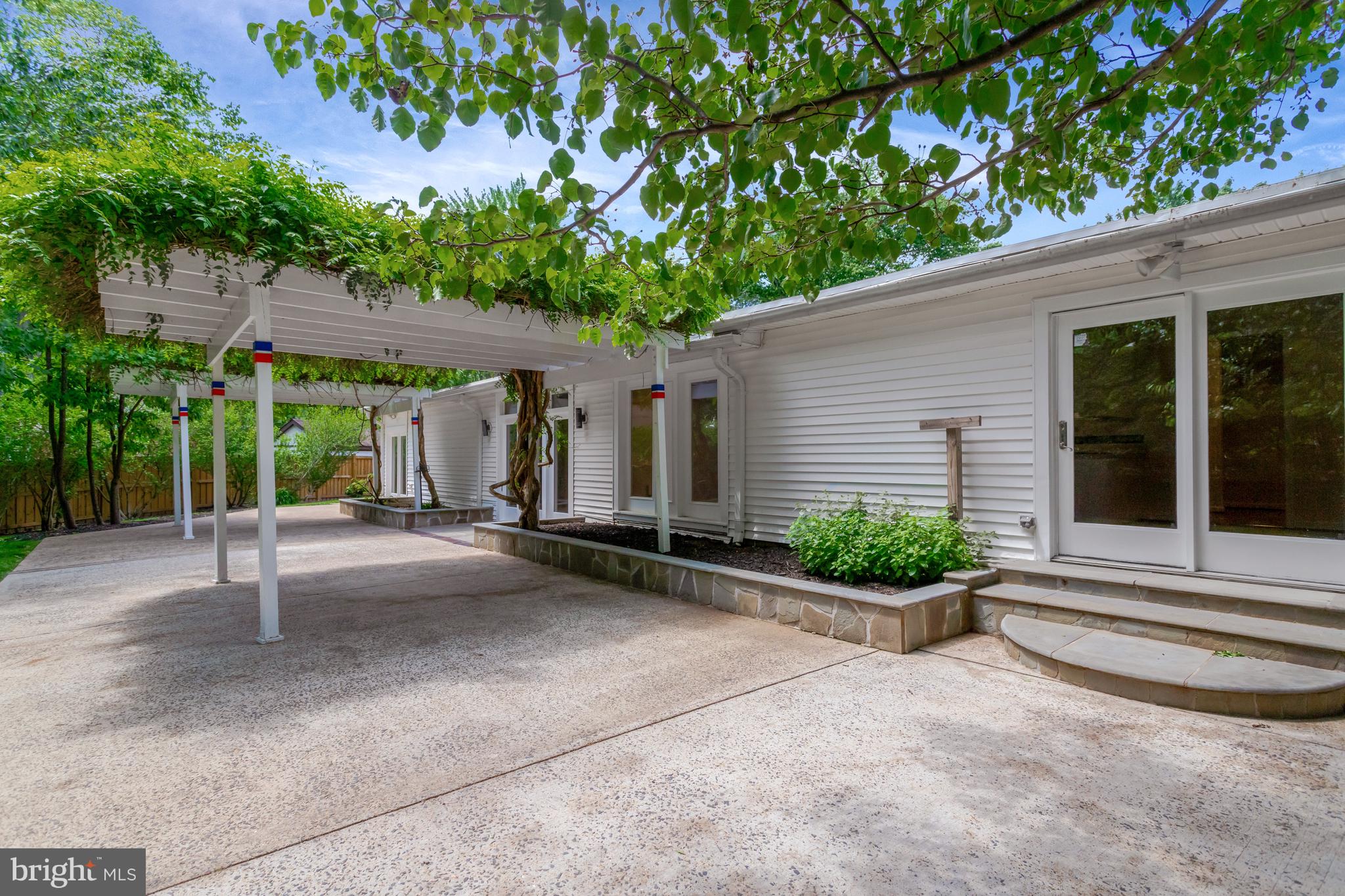 MT VERNON PARK - Residential