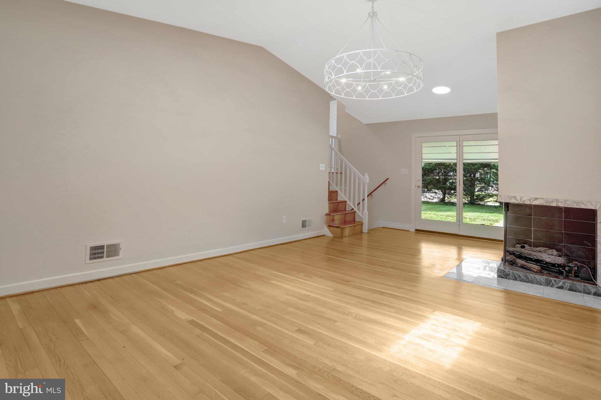 MT VERNON PARK - Residential