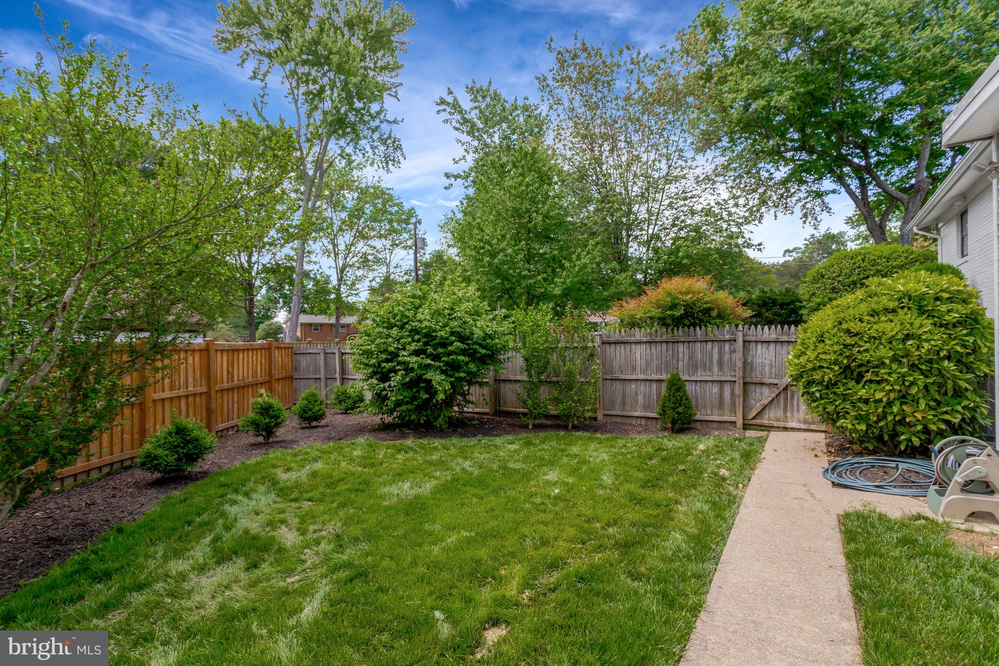 MT VERNON PARK - Residential