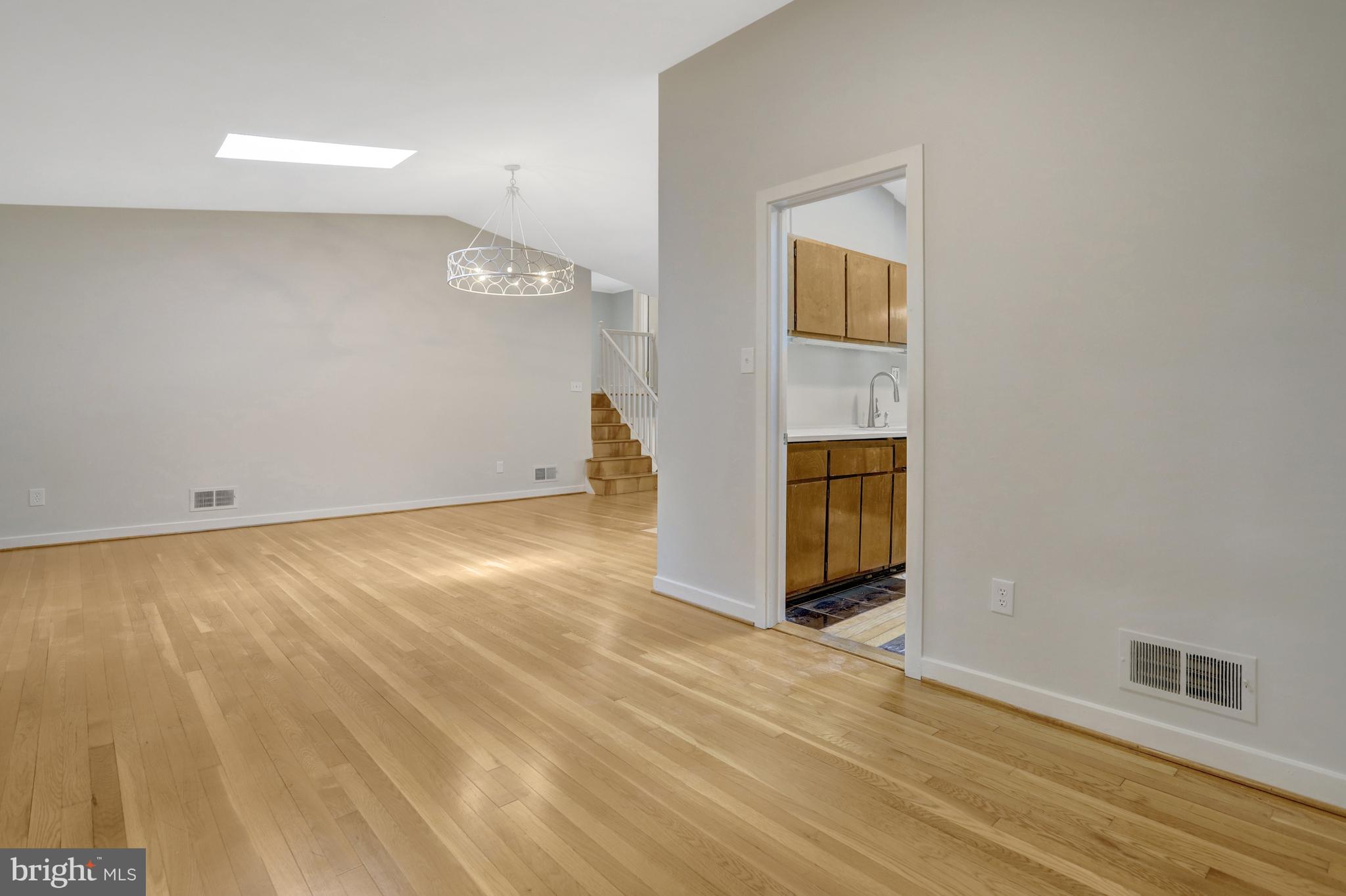 MT VERNON PARK - Residential