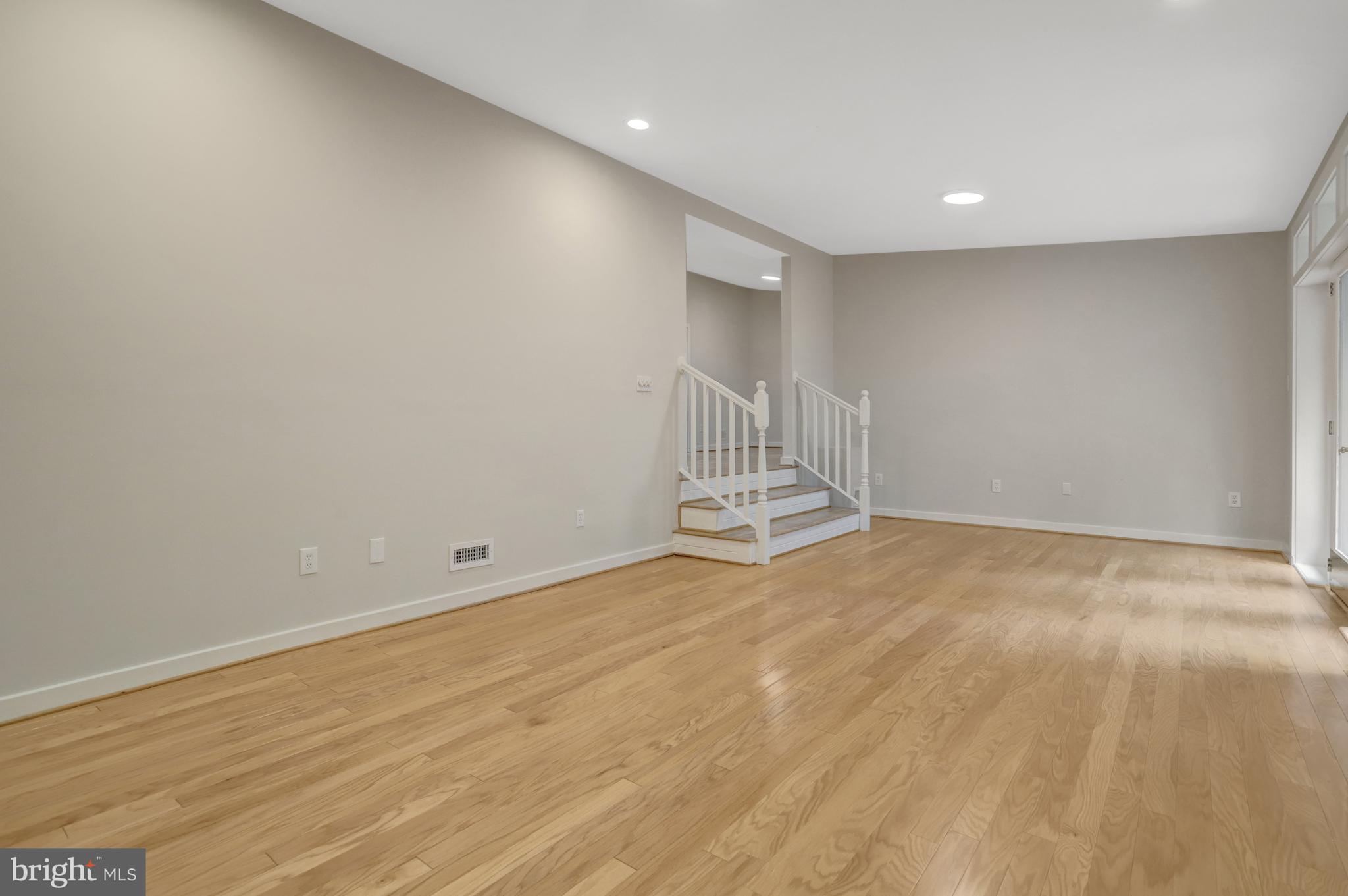 MT VERNON PARK - Residential