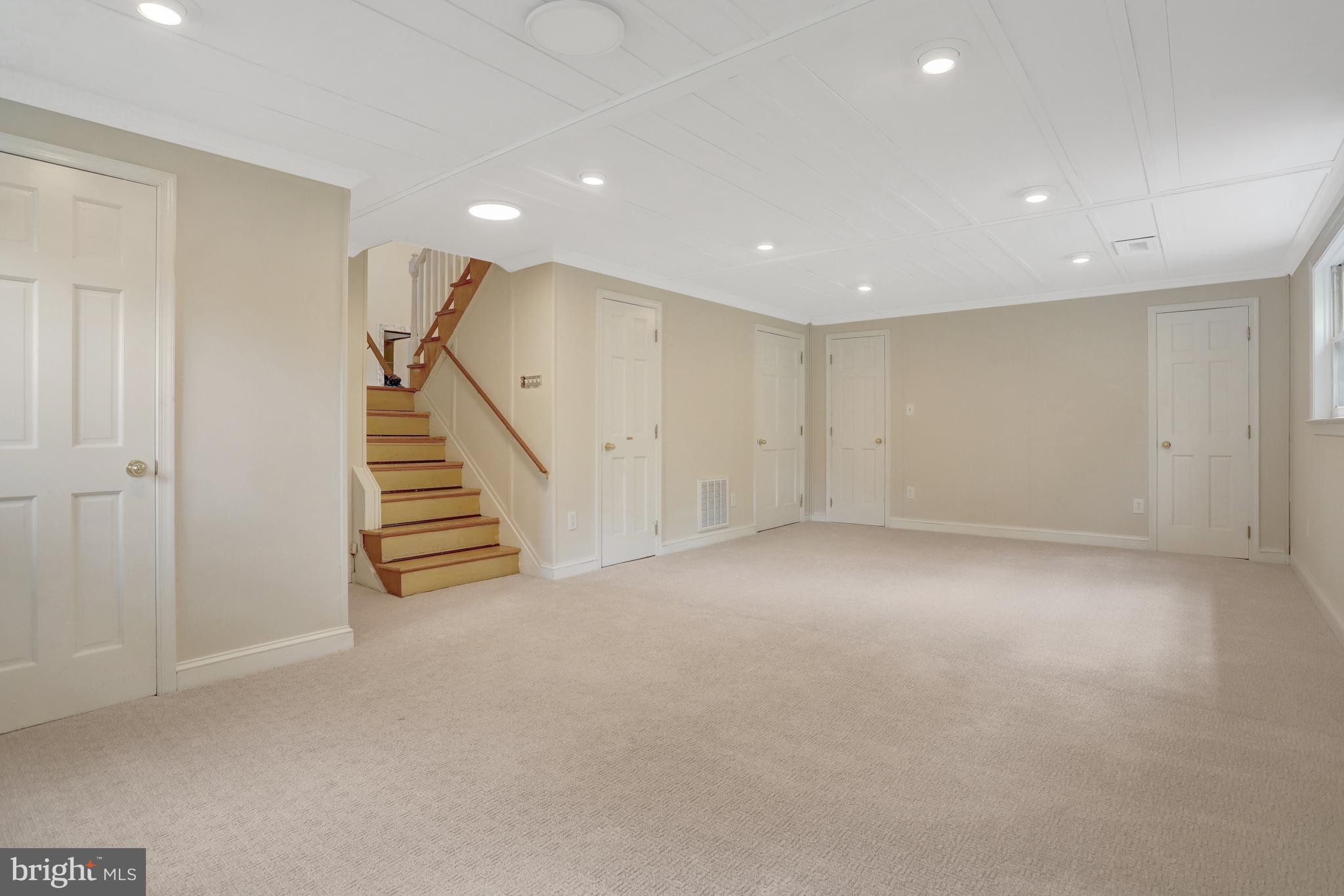 MT VERNON PARK - Residential