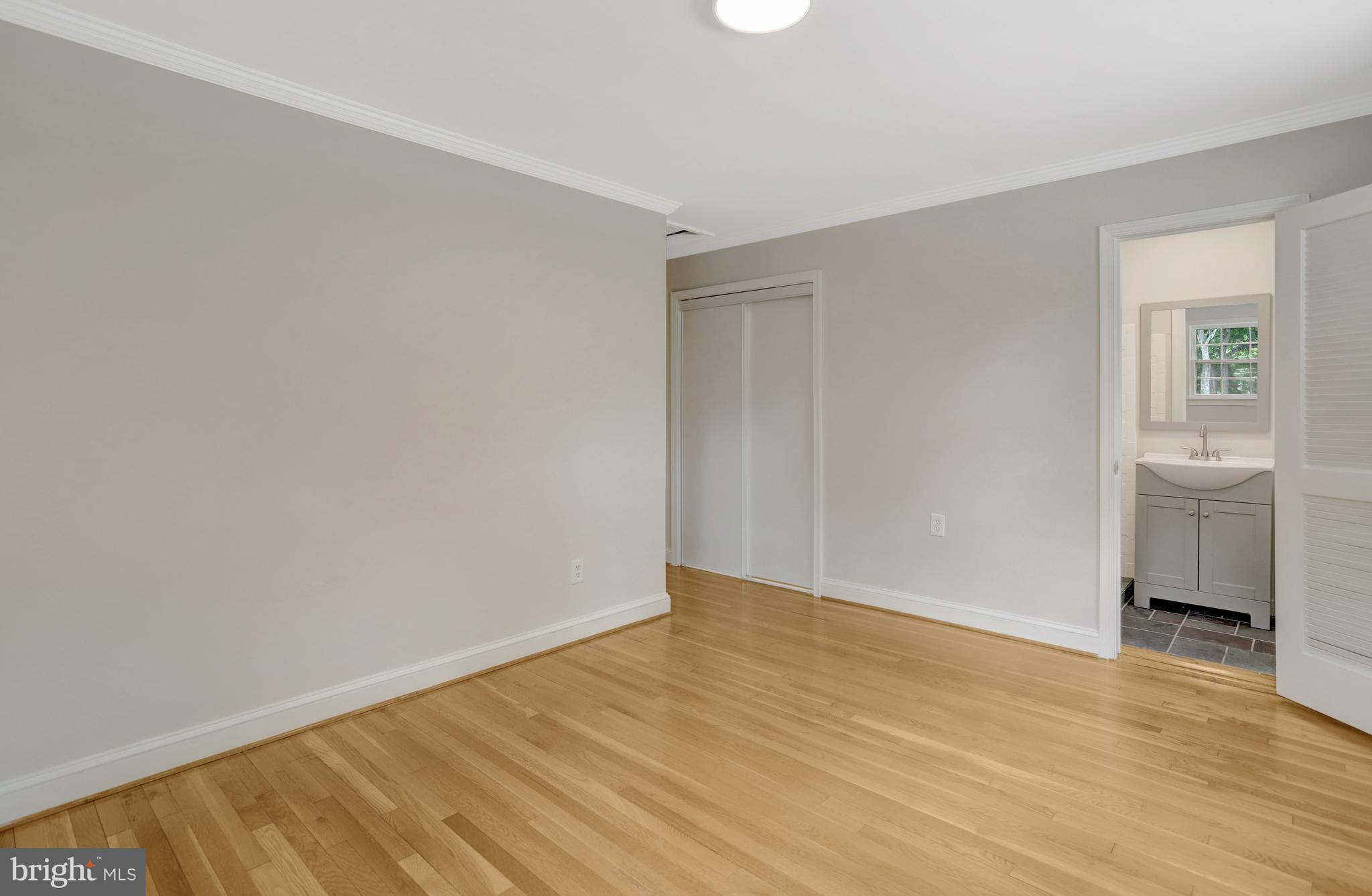 MT VERNON PARK - Residential