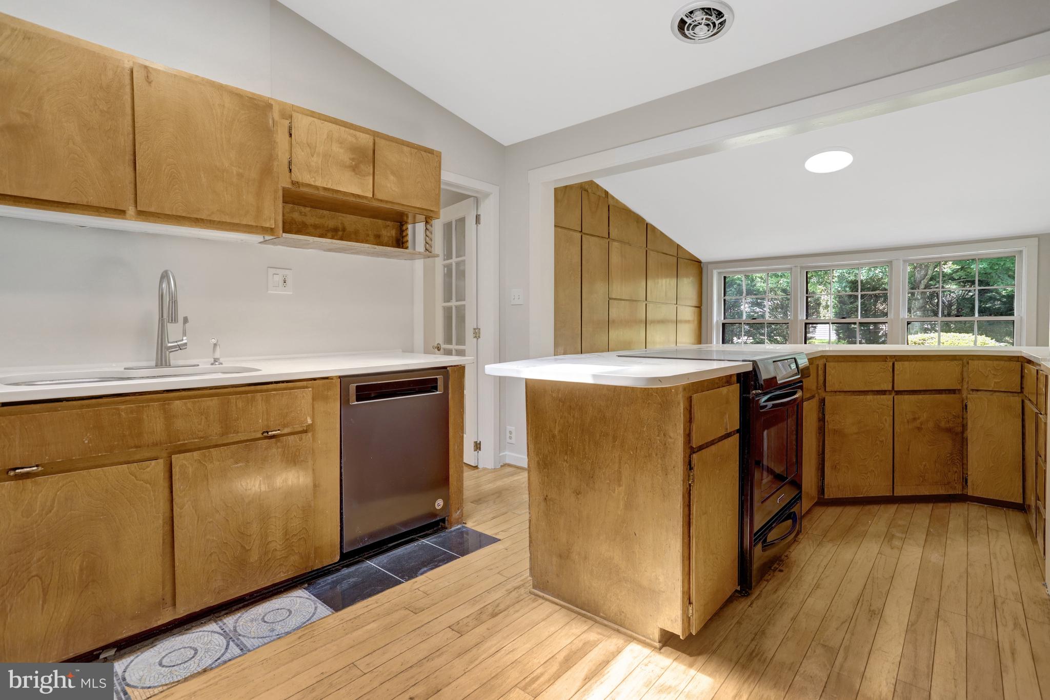 MT VERNON PARK - Residential