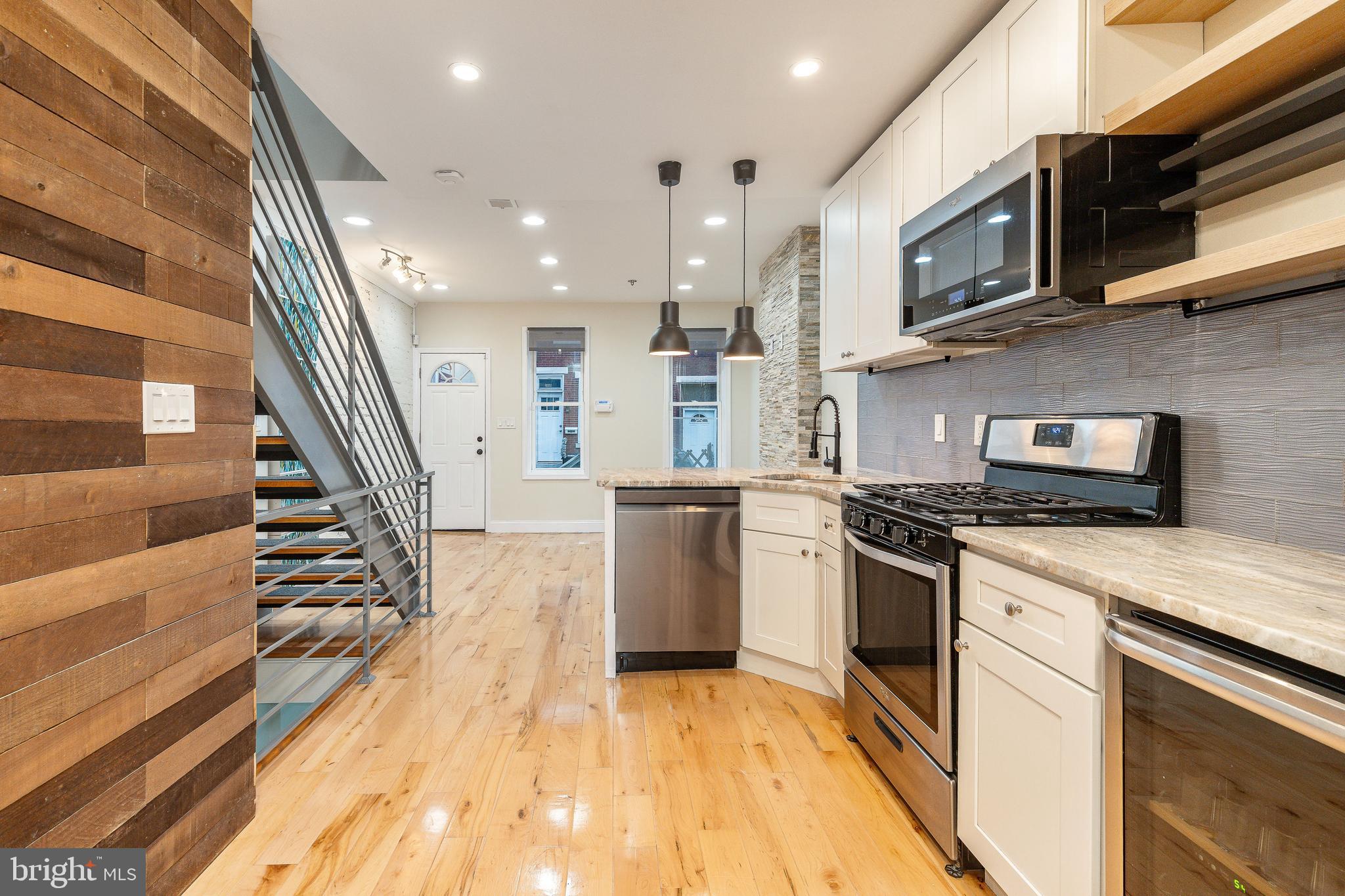 POINT BREEZE - Residential