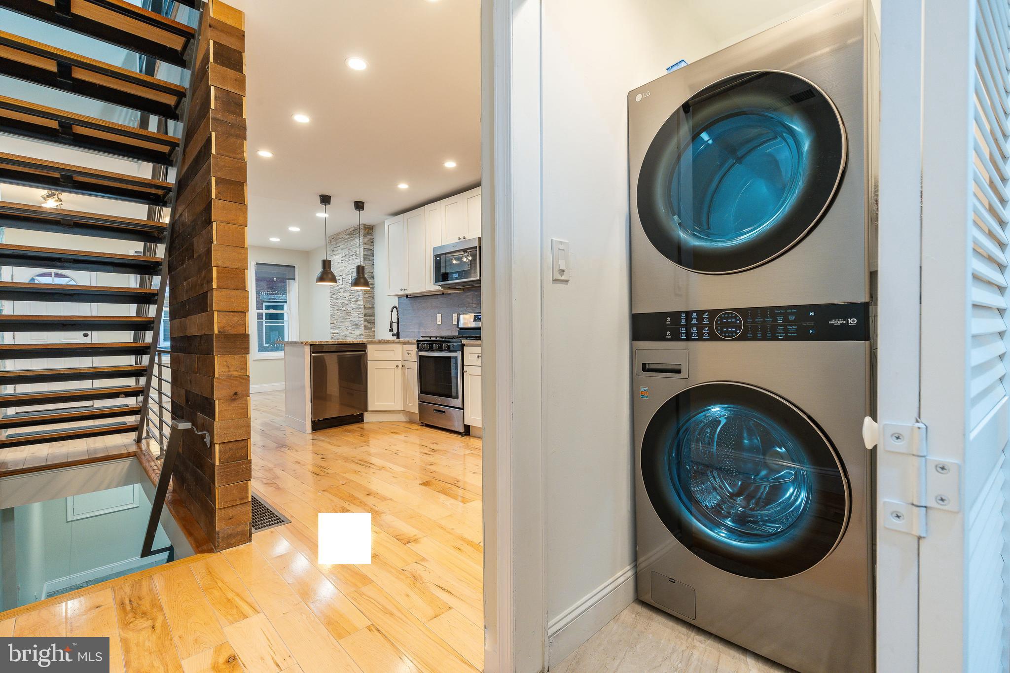 POINT BREEZE - Residential