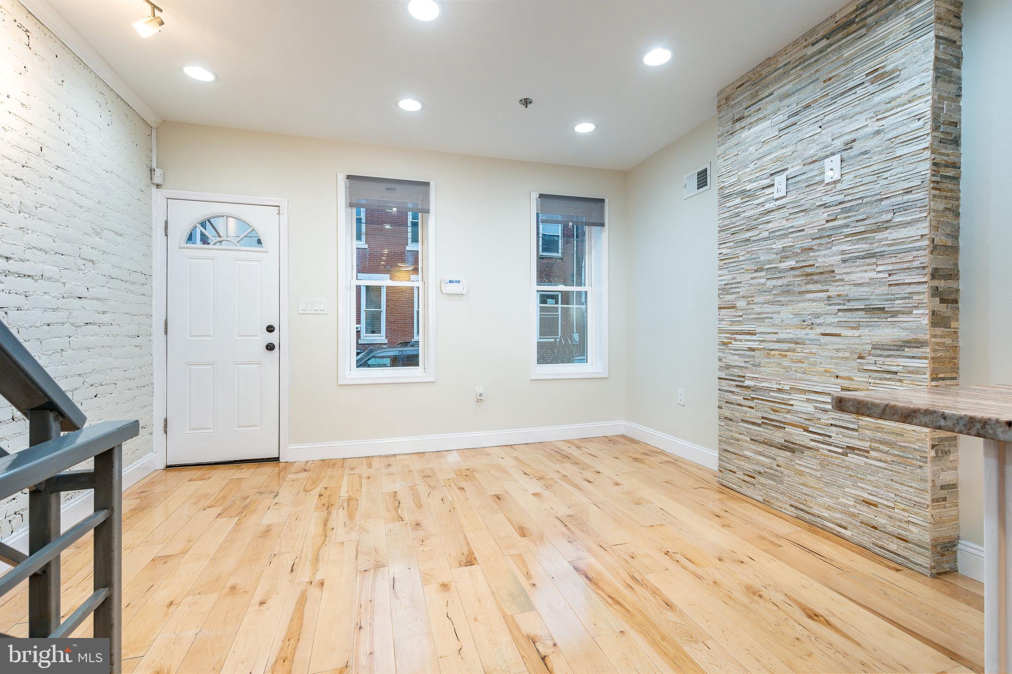 POINT BREEZE - Residential