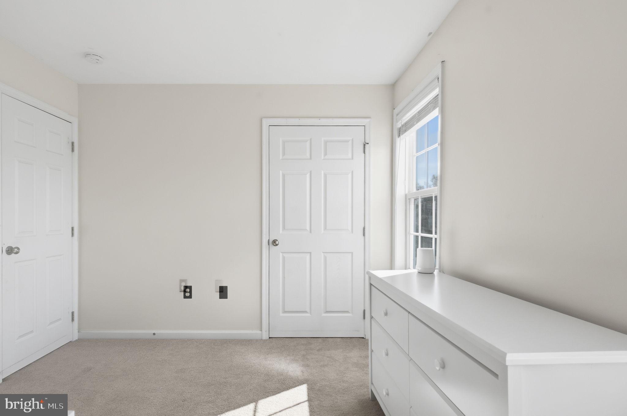 CAMERON ACRES - Residential