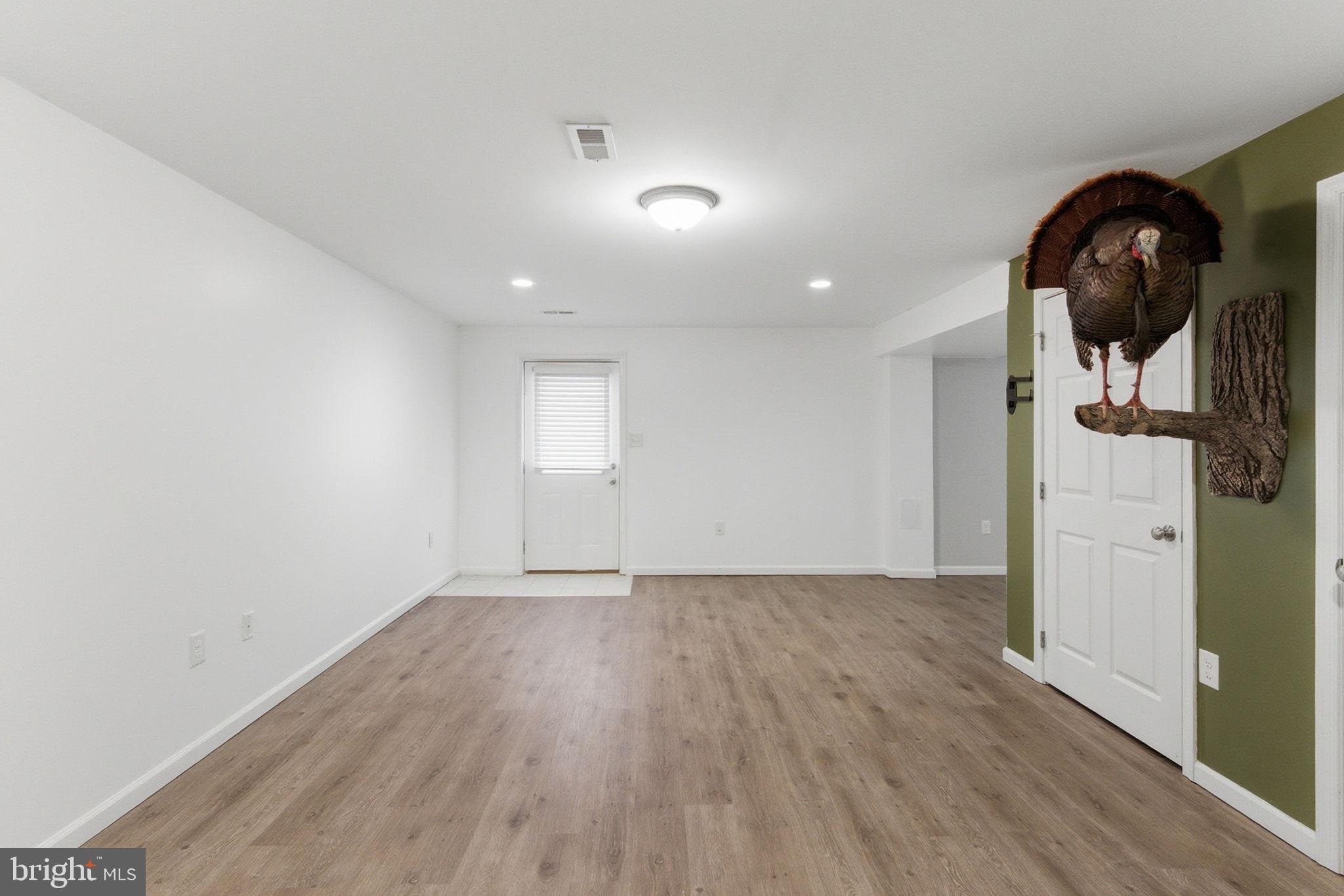 CAMERON ACRES - Residential