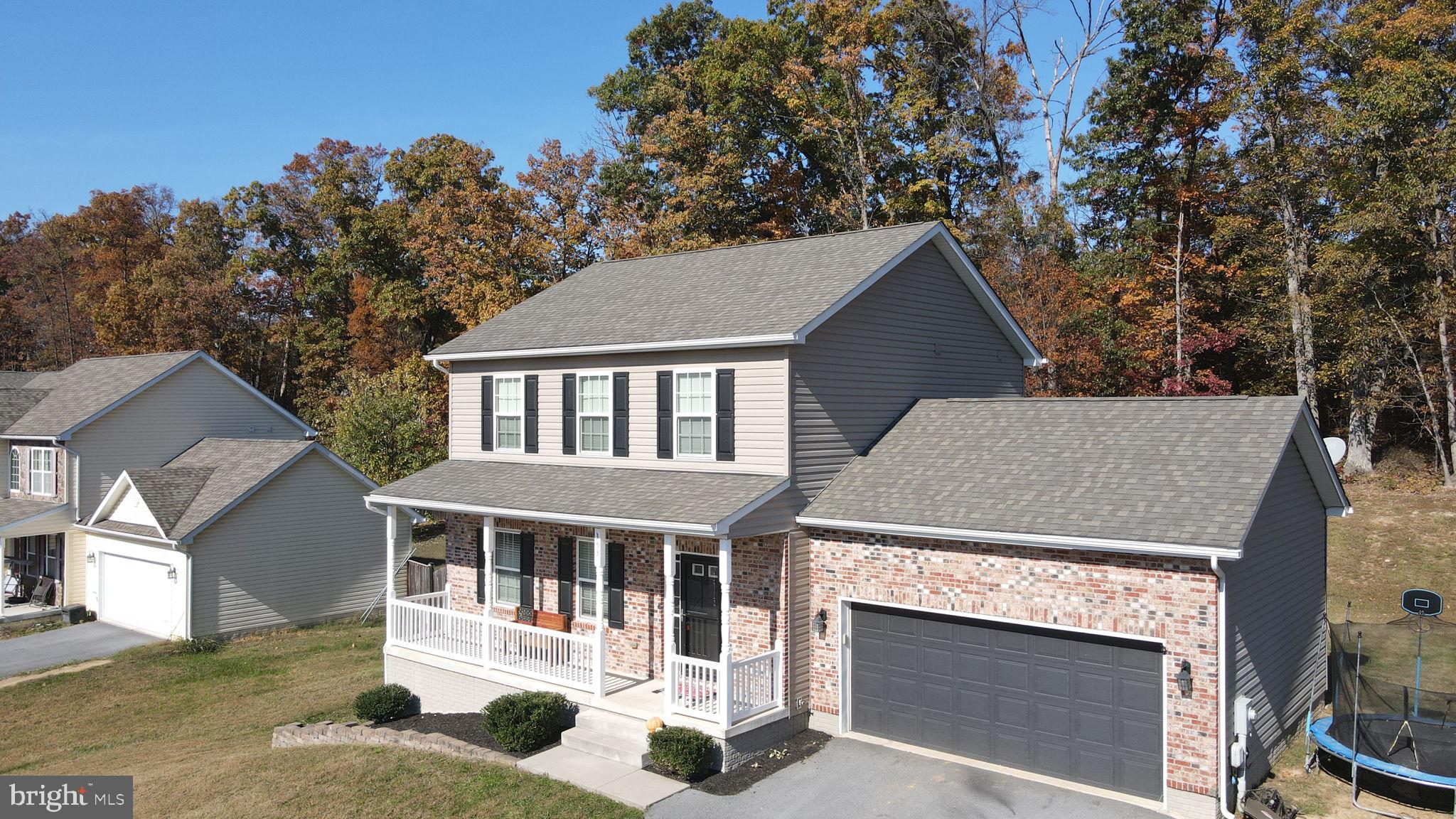 CAMERON ACRES - Residential