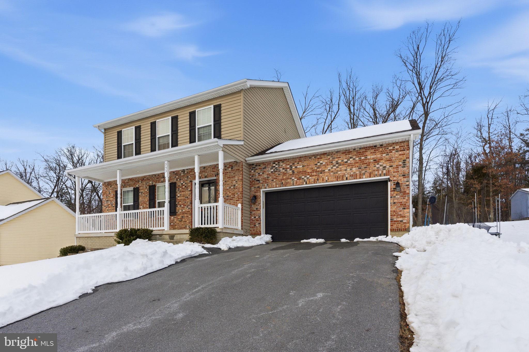 CAMERON ACRES - Residential