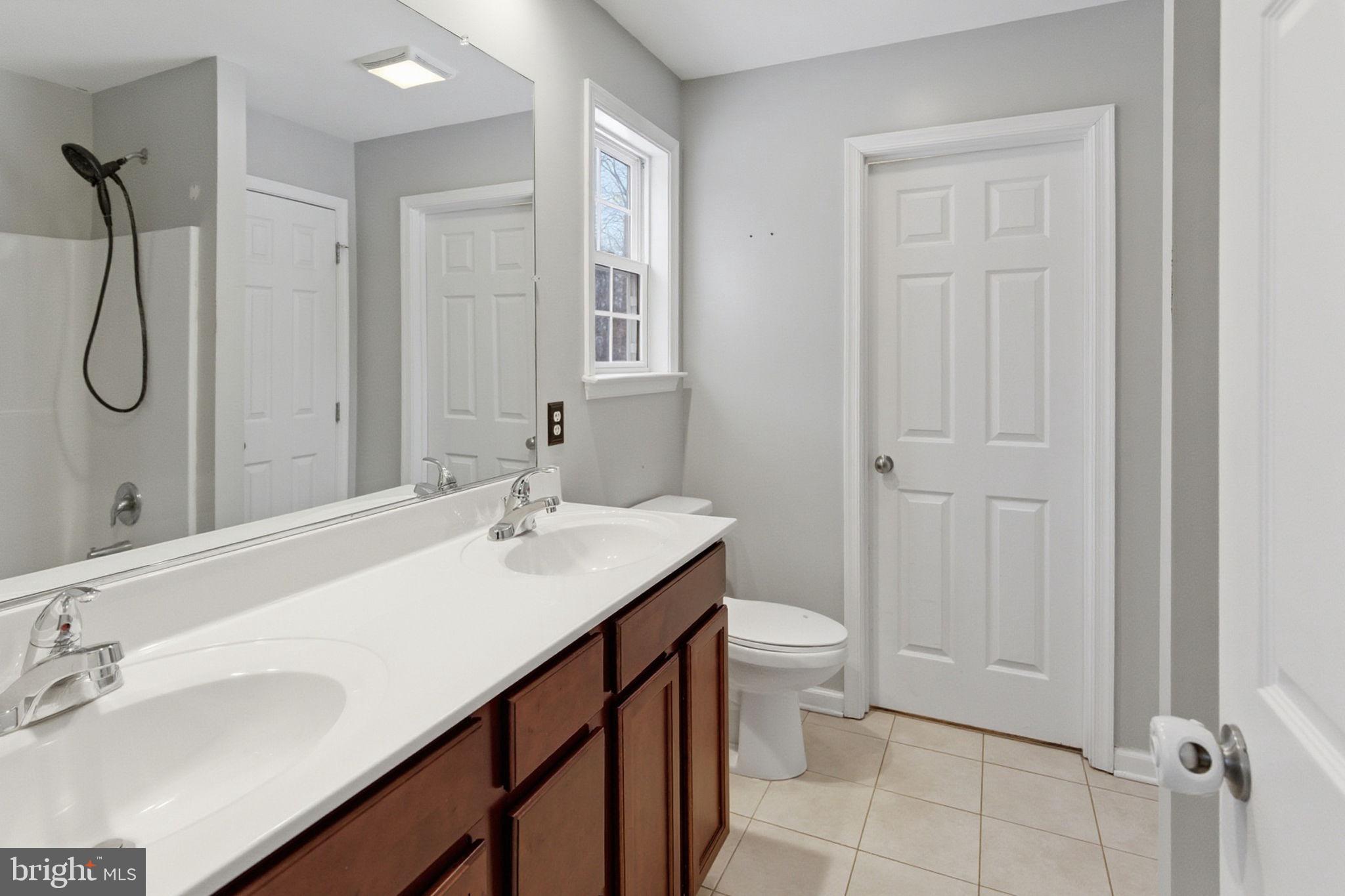 CAMERON ACRES - Residential