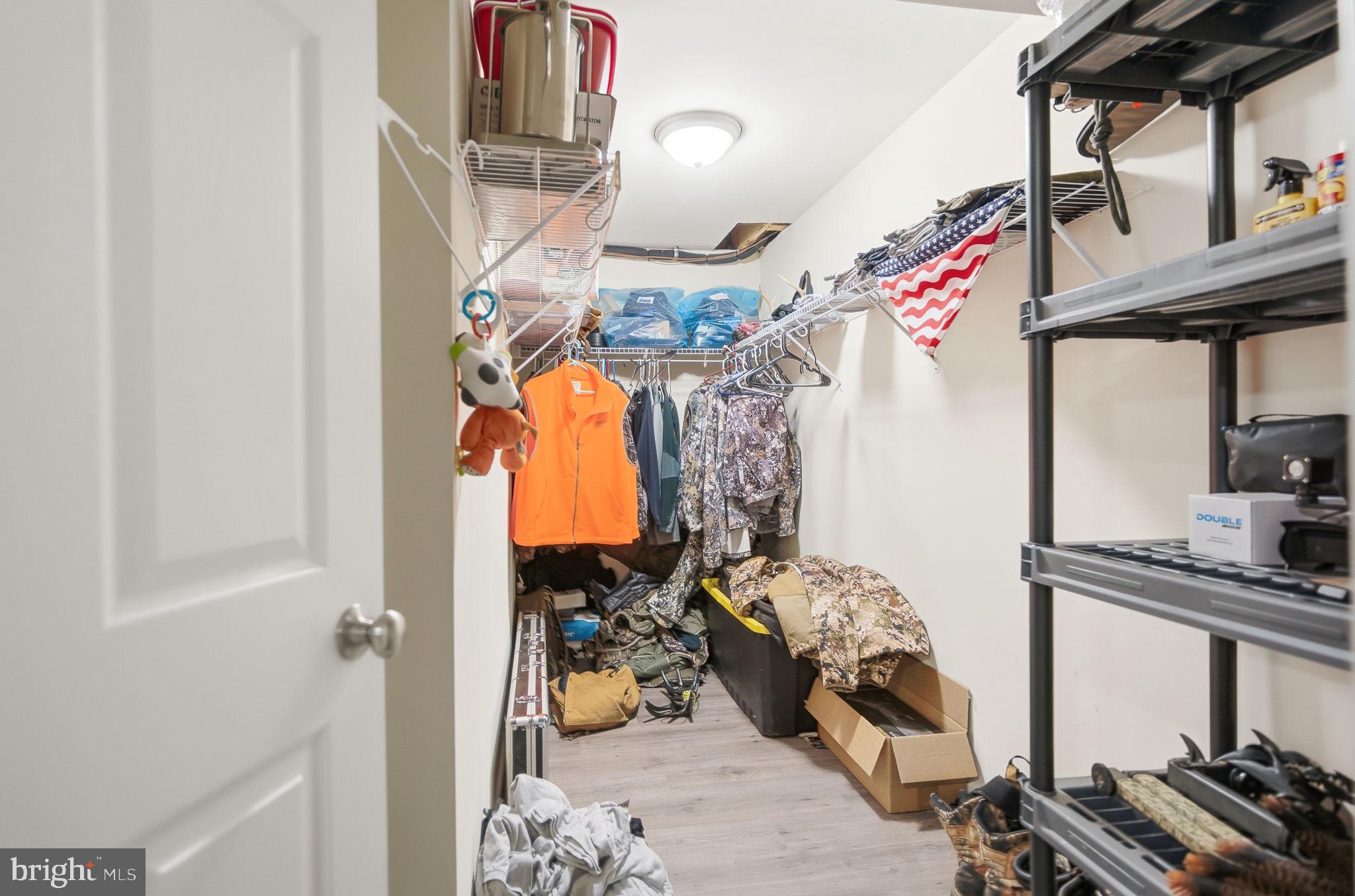 CAMERON ACRES - Residential