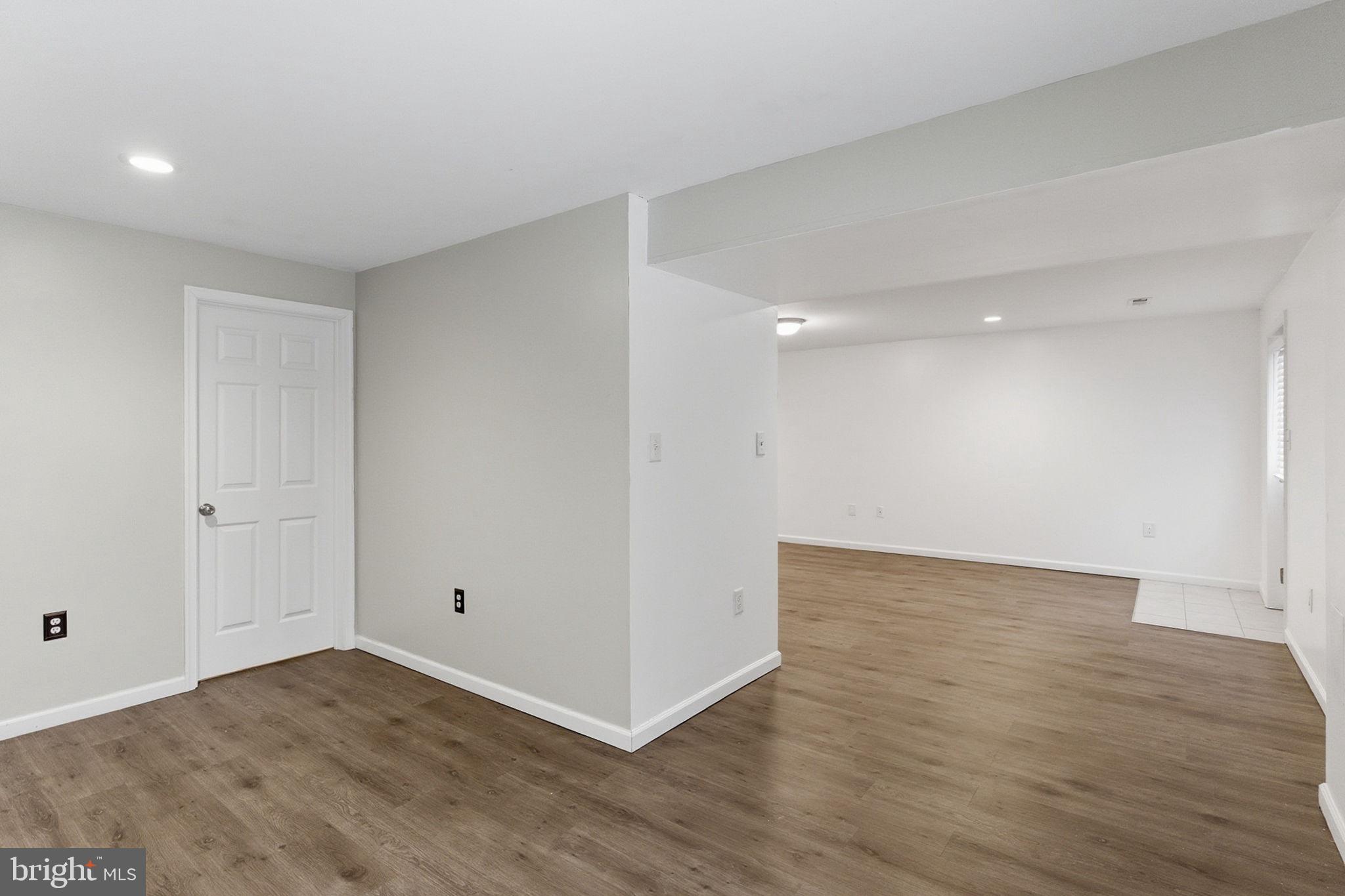 CAMERON ACRES - Residential