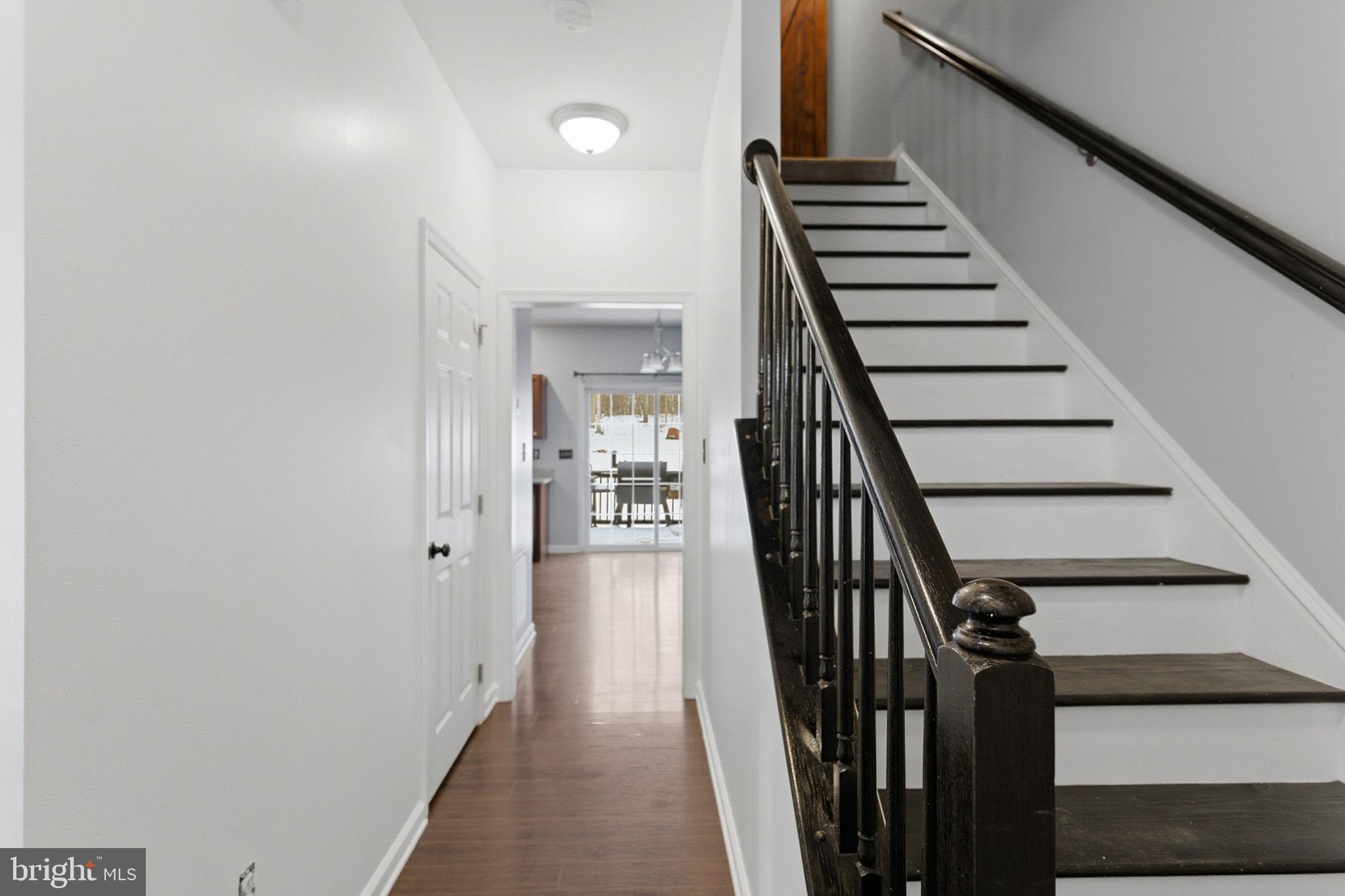 CAMERON ACRES - Residential