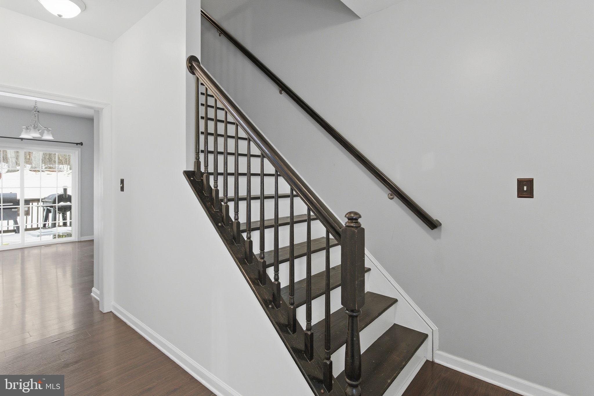 CAMERON ACRES - Residential