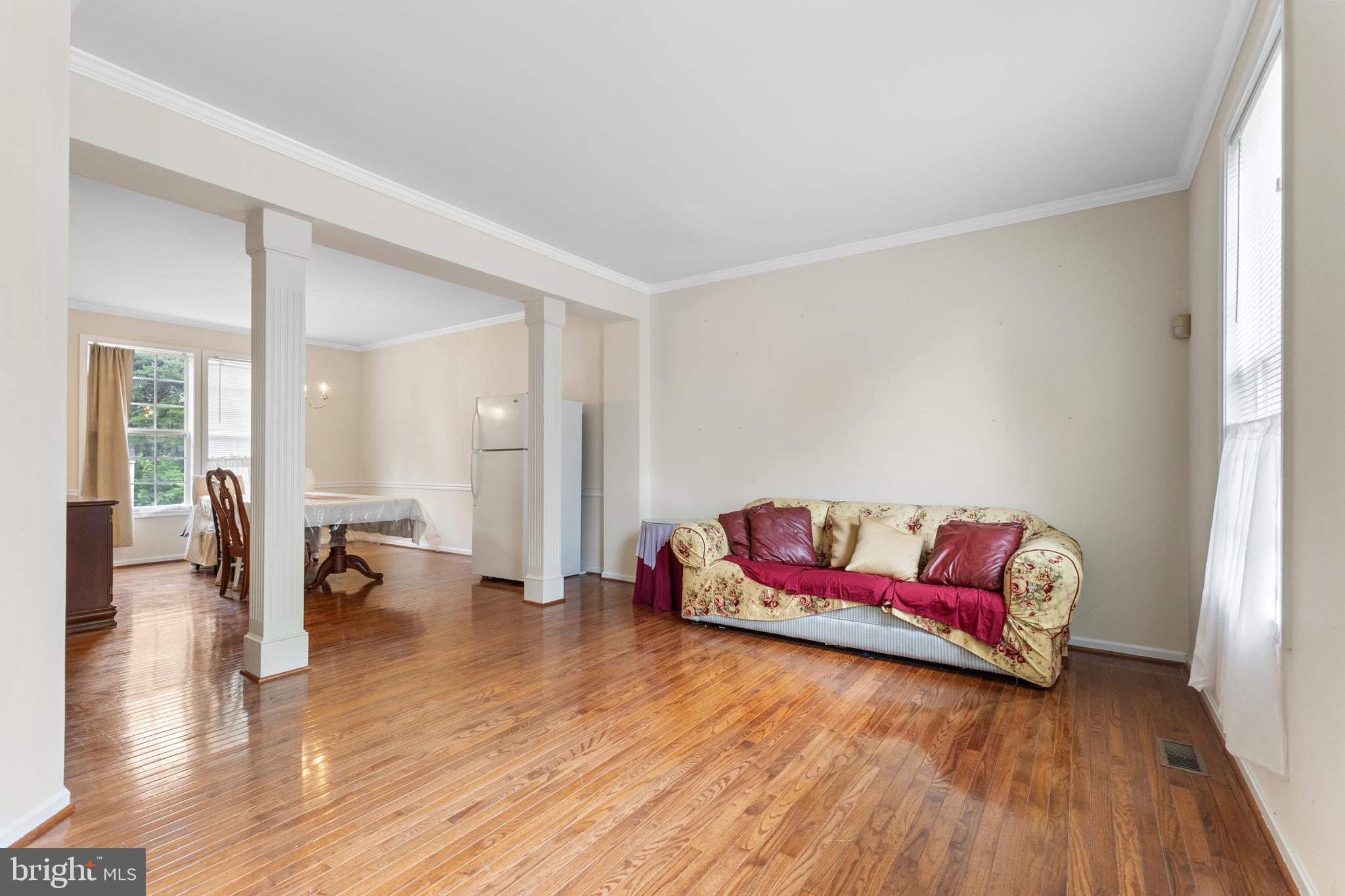 8227 KATIE LYNN CT