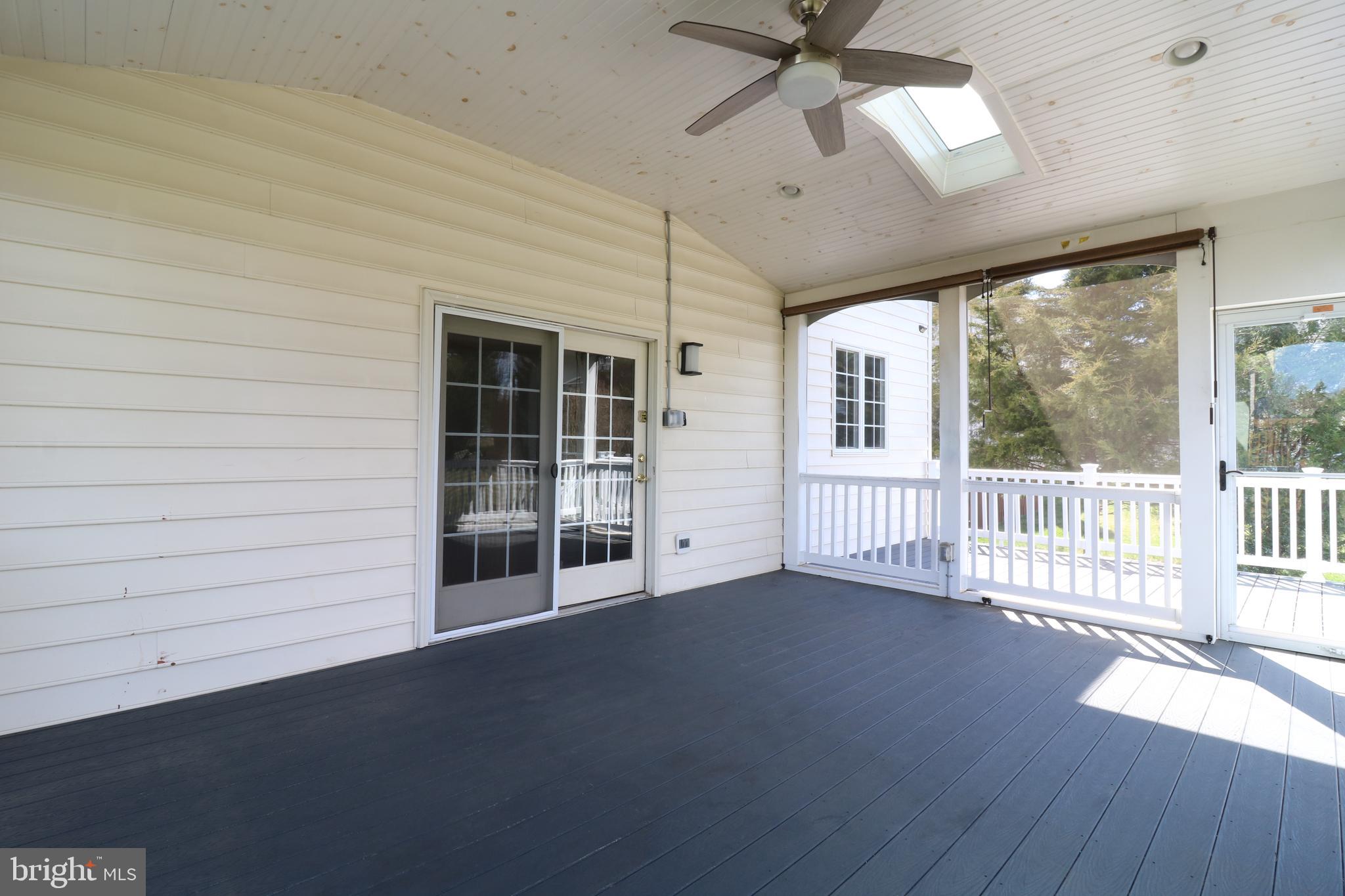 SOUTH RIDING - Residential Lease