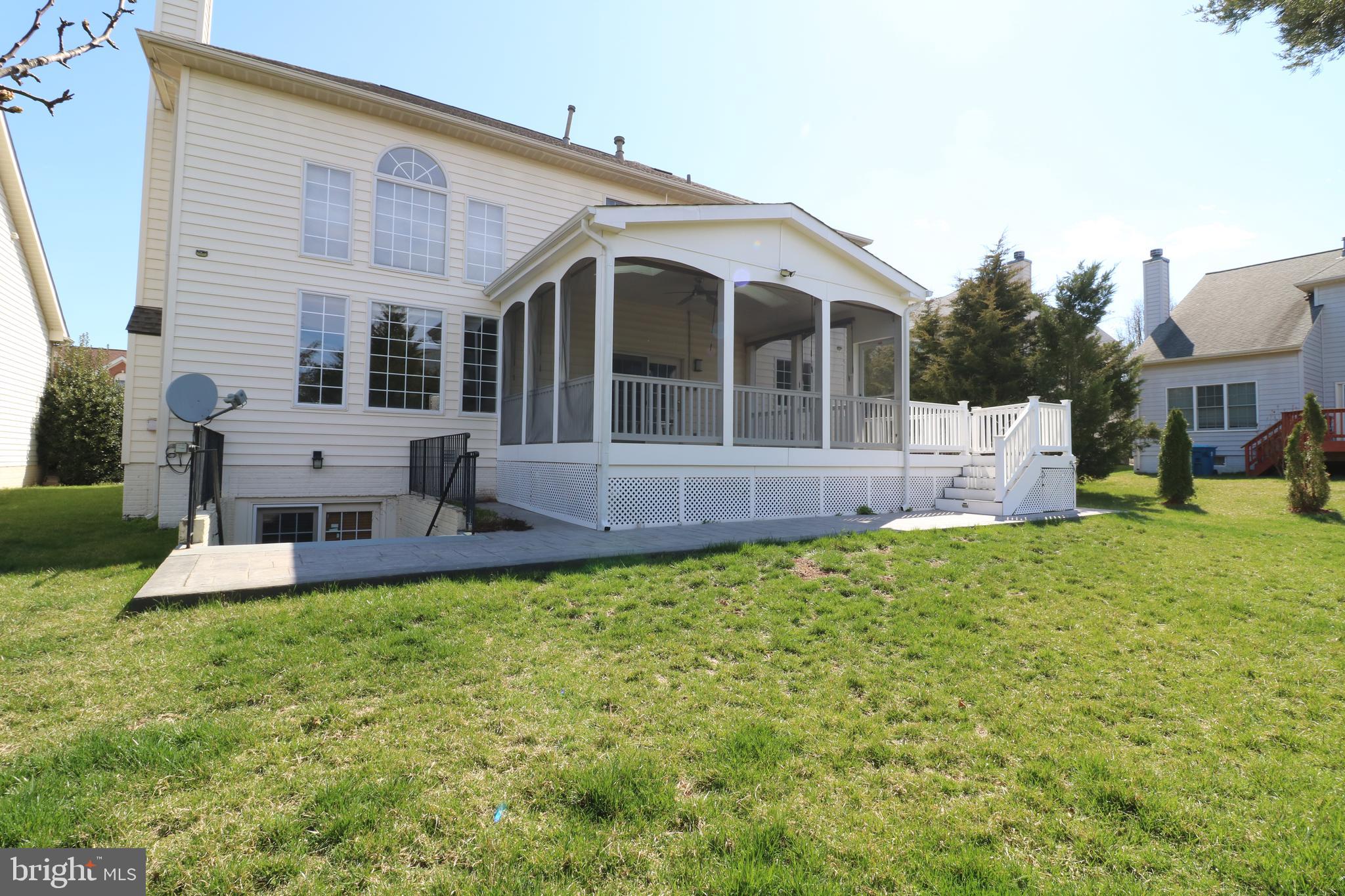 SOUTH RIDING - Residential Lease