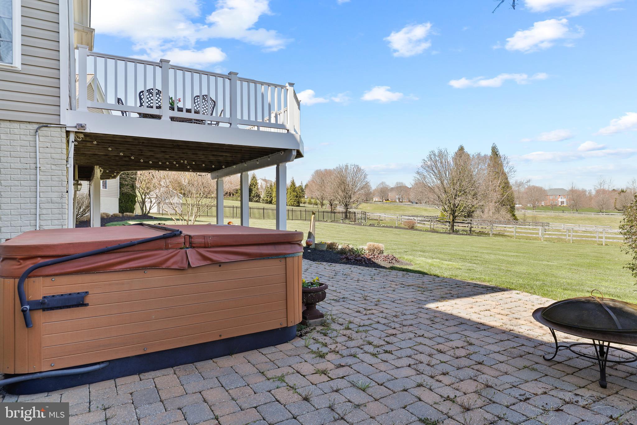 WELLINGTON WEST - Residential