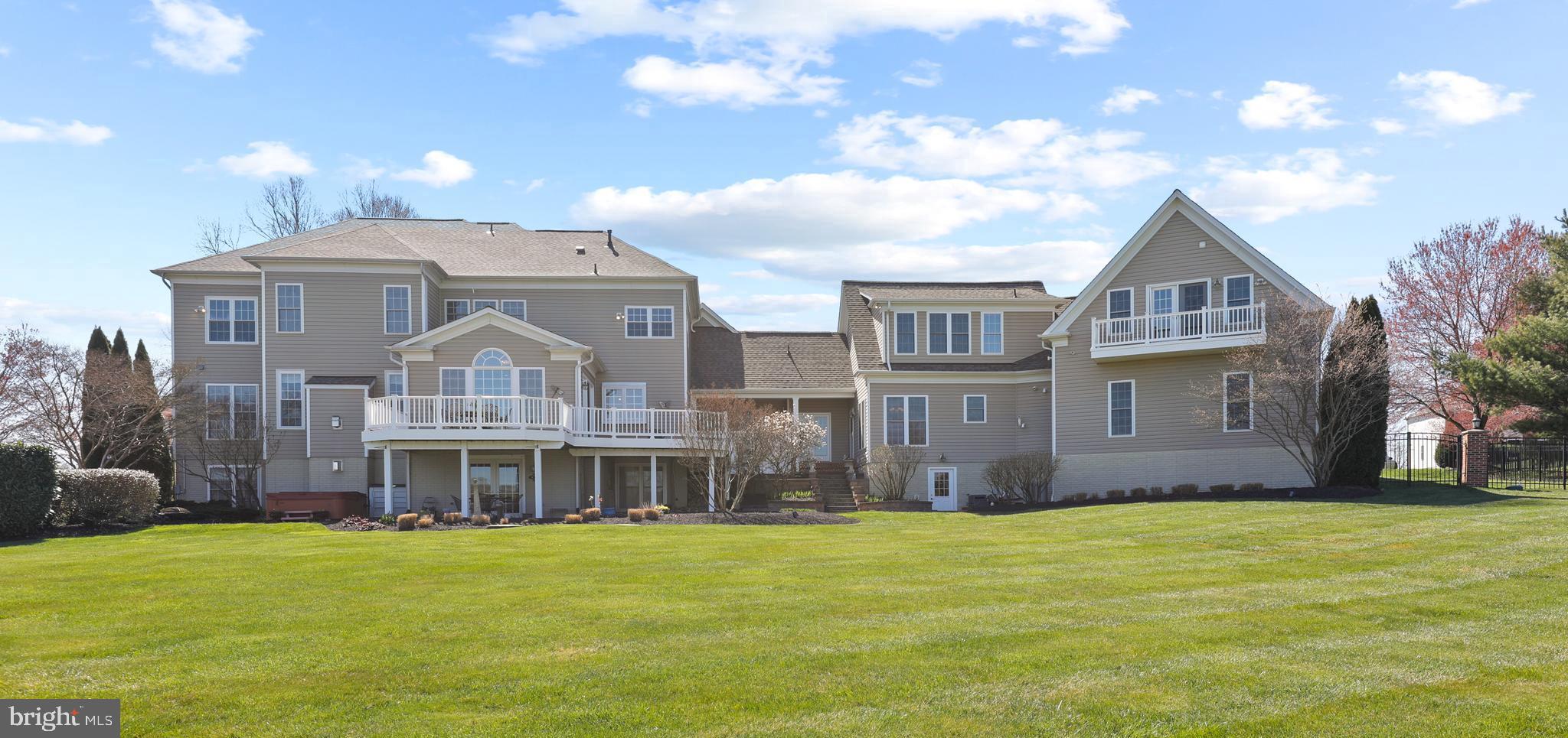 WELLINGTON WEST - Residential