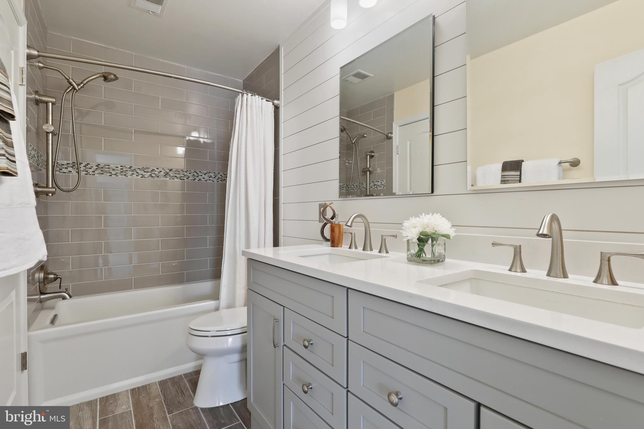 WELLINGTON WEST - Residential