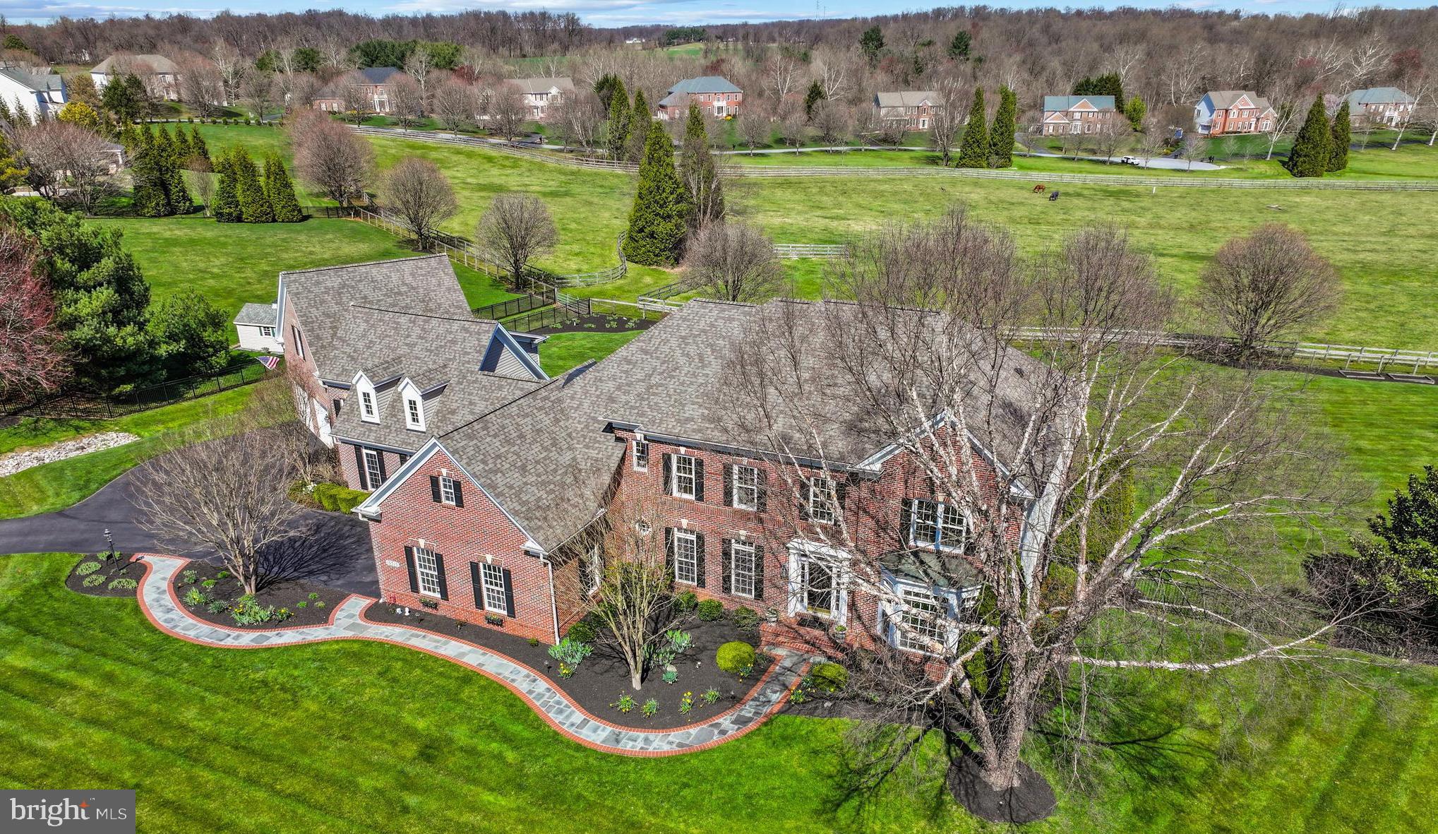 WELLINGTON WEST - Residential