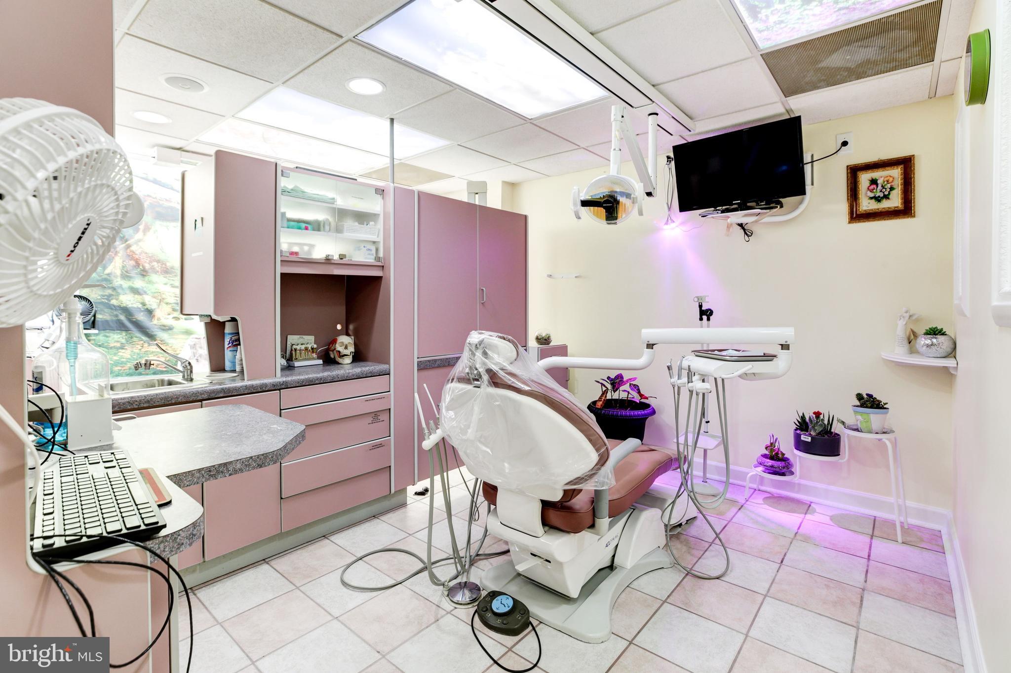 ONE Street Commercial Properties is proud to present 941
Russell Ave #5102, a rare opportunity for an investor or owner
user to operate in Gaithersburg, MD.
The space itself comprises of 801 SF of Medical Office Space.
The current buildout is as a family owned dentist, but can be
modified to fit a plethora of uses. The unit is available for Lease
and or for Sale creating an incredibly unique opportunity for a
family Operated business, or an investor.