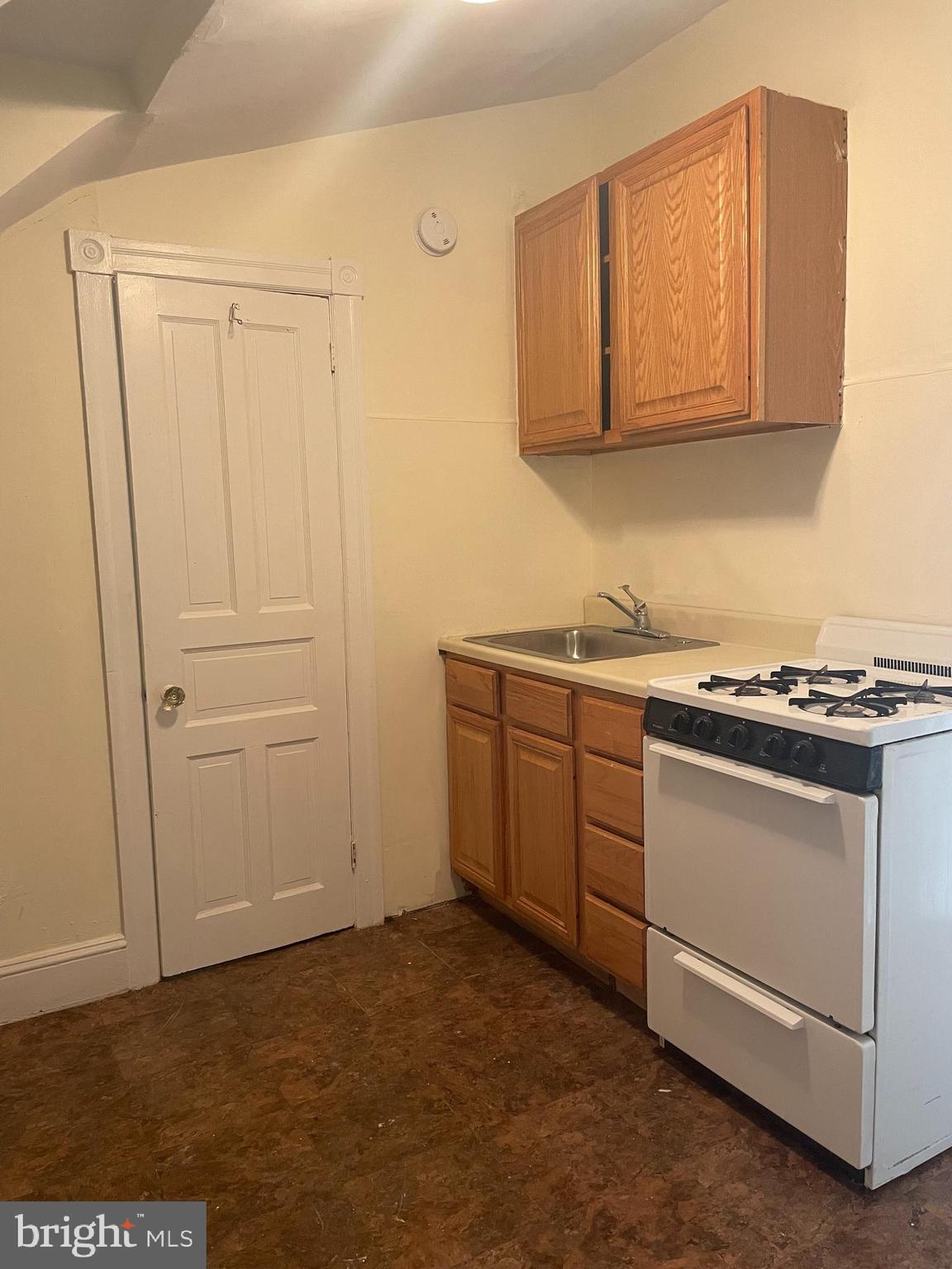 FRANKFORD - Residential Lease