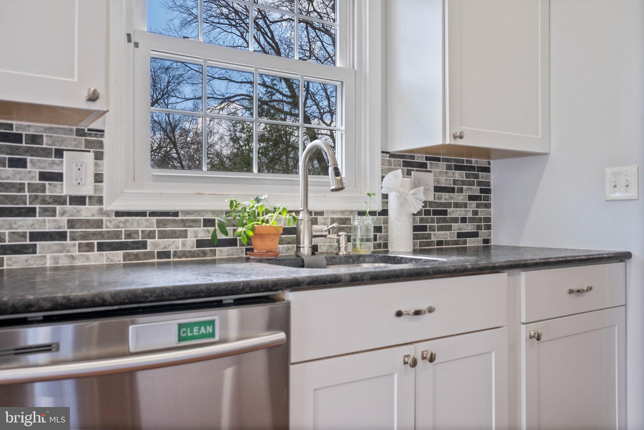 645 RIDGEFIELD COURT