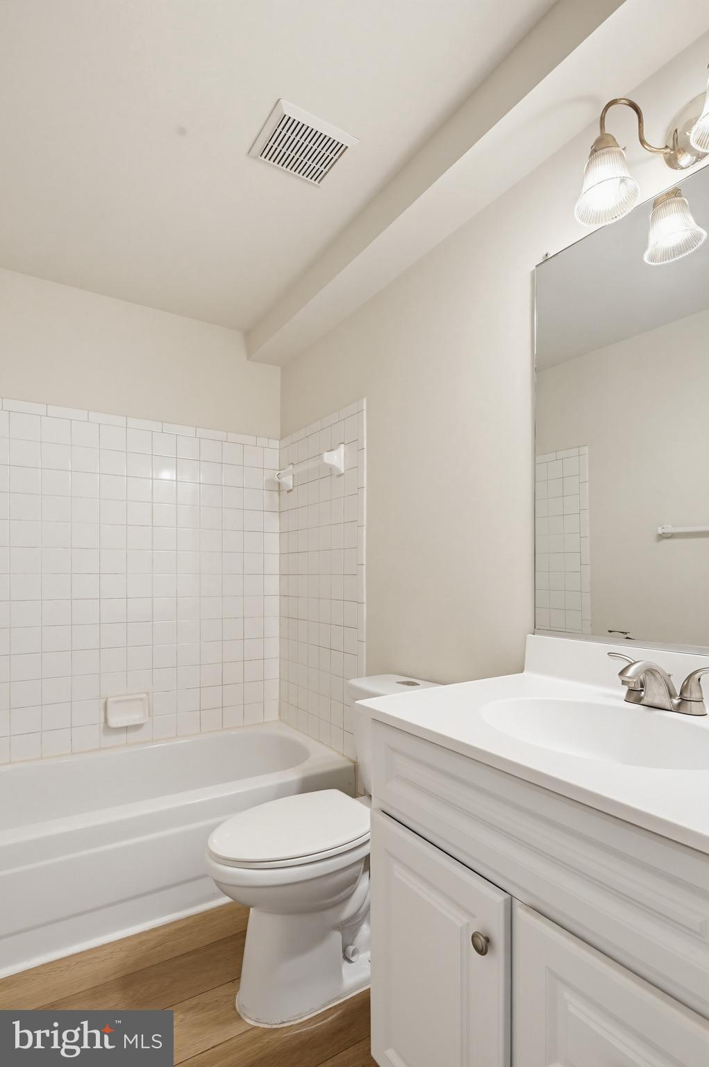 DORSEY SEARCH - Residential Lease