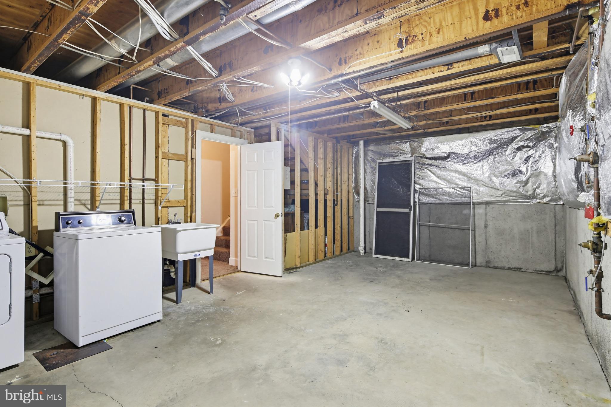 DORSEY SEARCH - Residential Lease