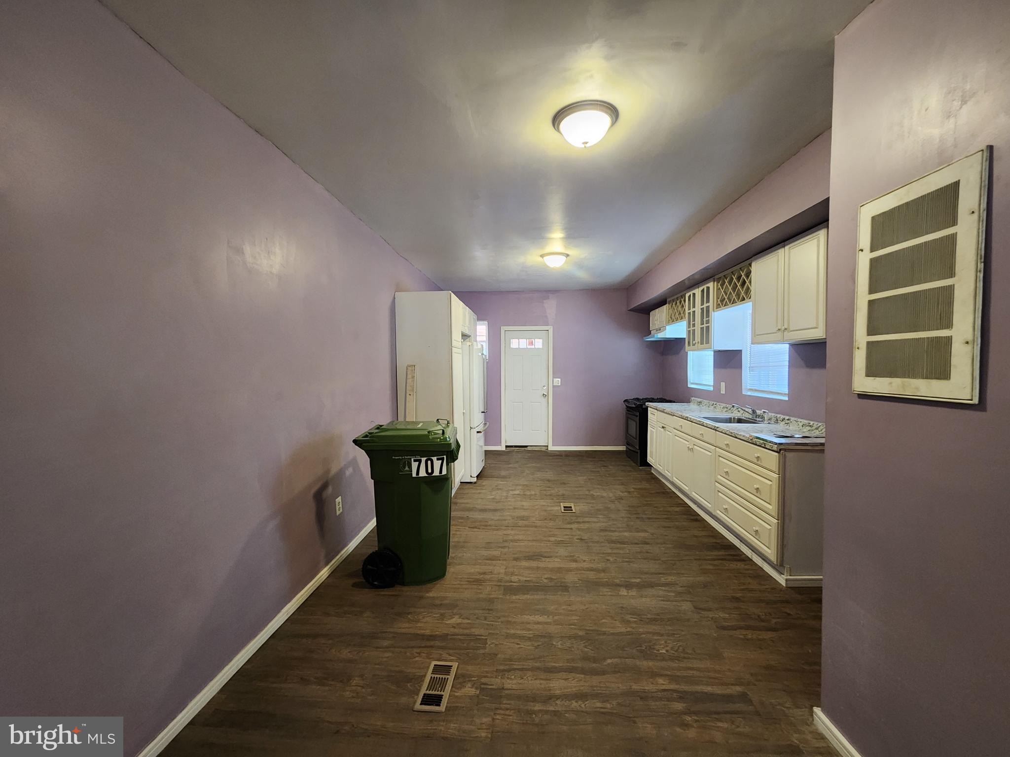 FRANKLINTOWN ROAD - Residential