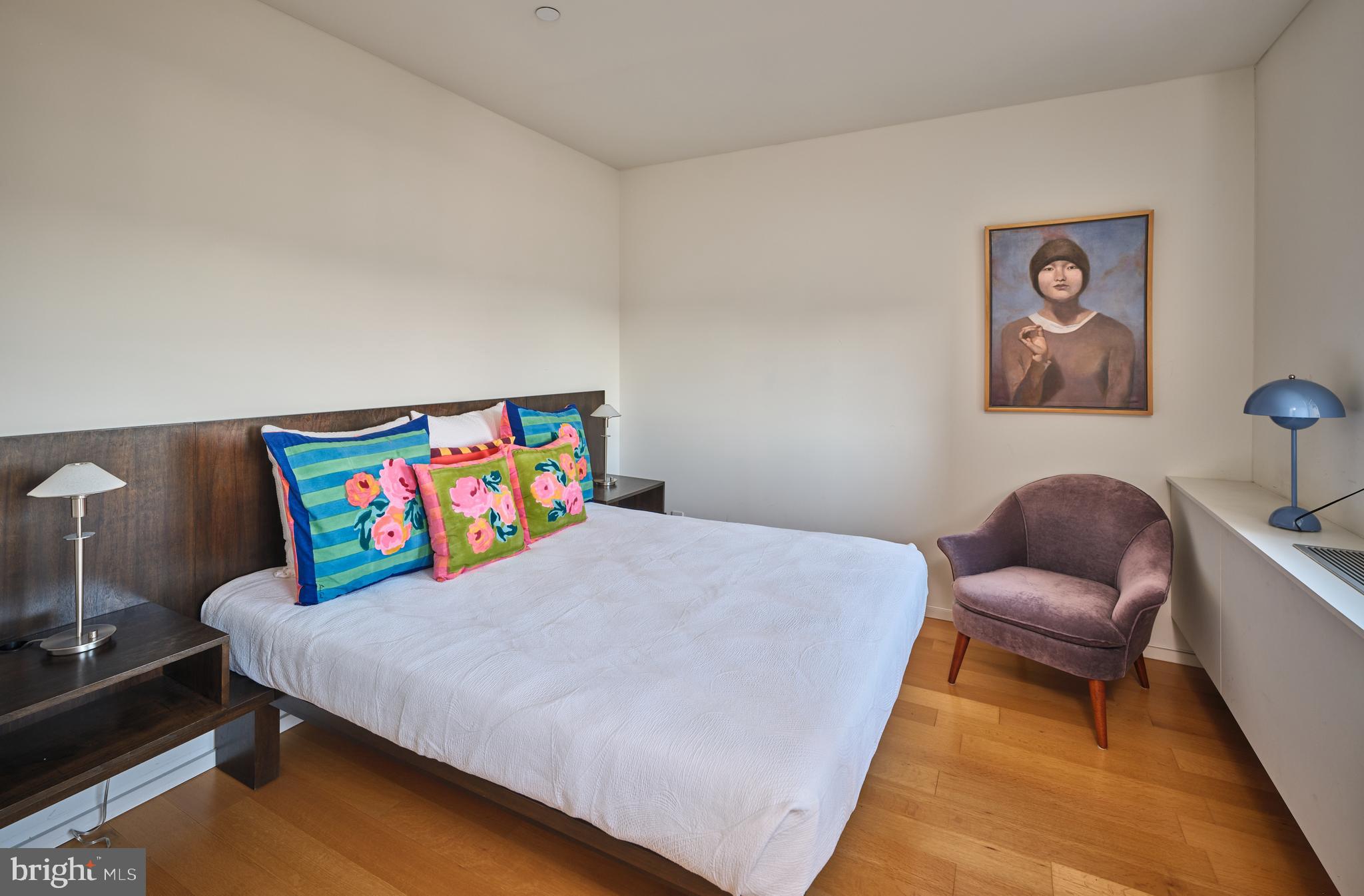 WASHINGTON SQ WEST - Residential