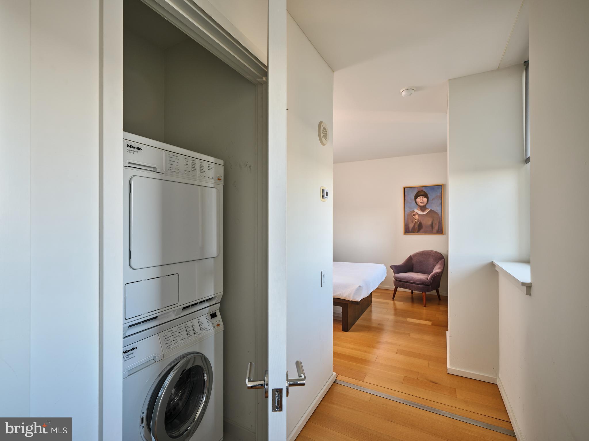 WASHINGTON SQ WEST - Residential