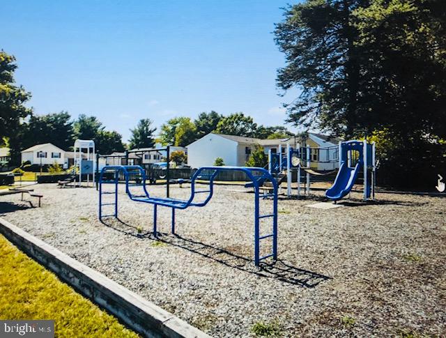 CHESTERFIELD GARDEN CONDOMINIUM - Residential