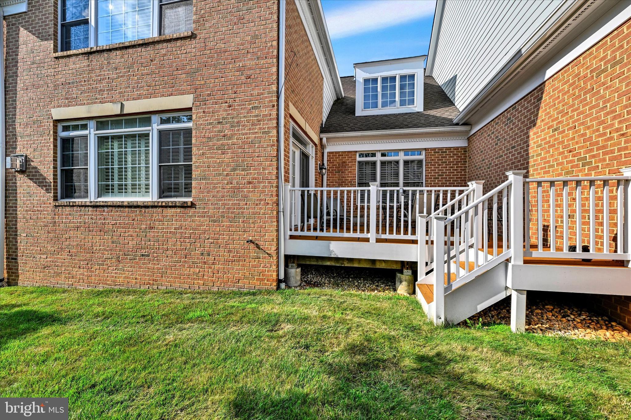 DUNLOY TOWNHOME - Residential