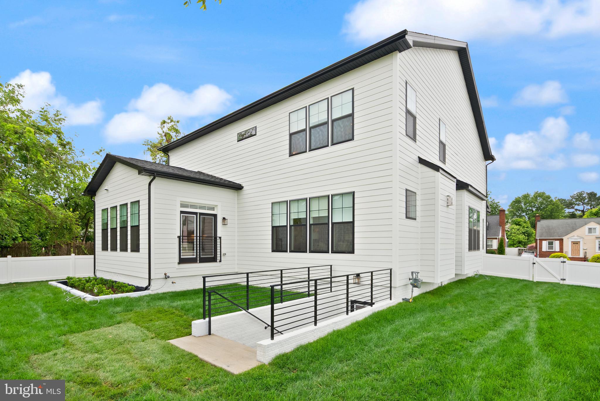 CARLIN SPRINGS - Residential