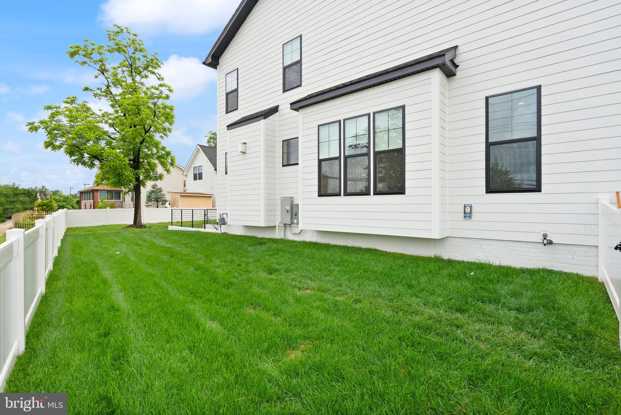 CARLIN SPRINGS - Residential