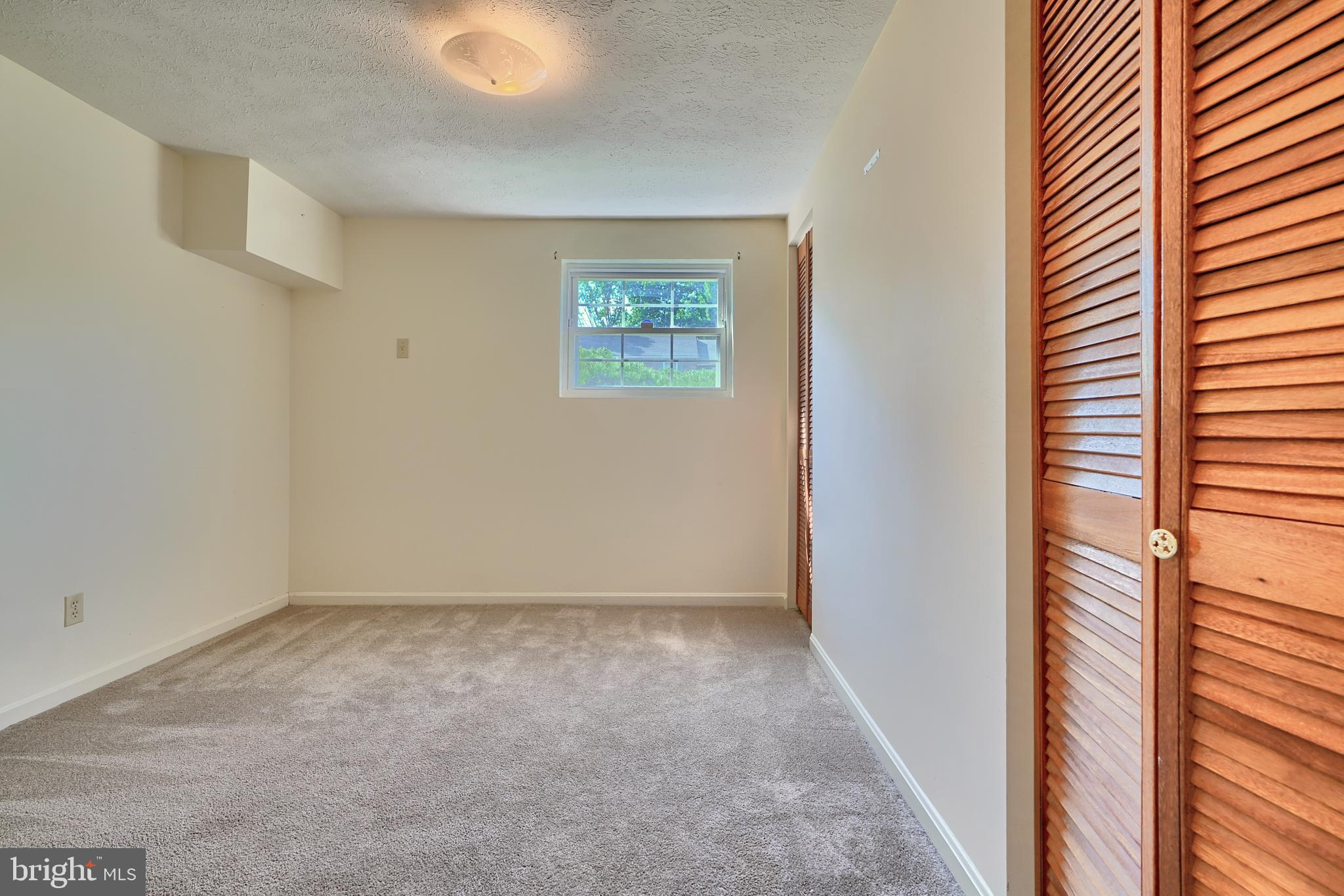 CHIPPENDALE - Residential