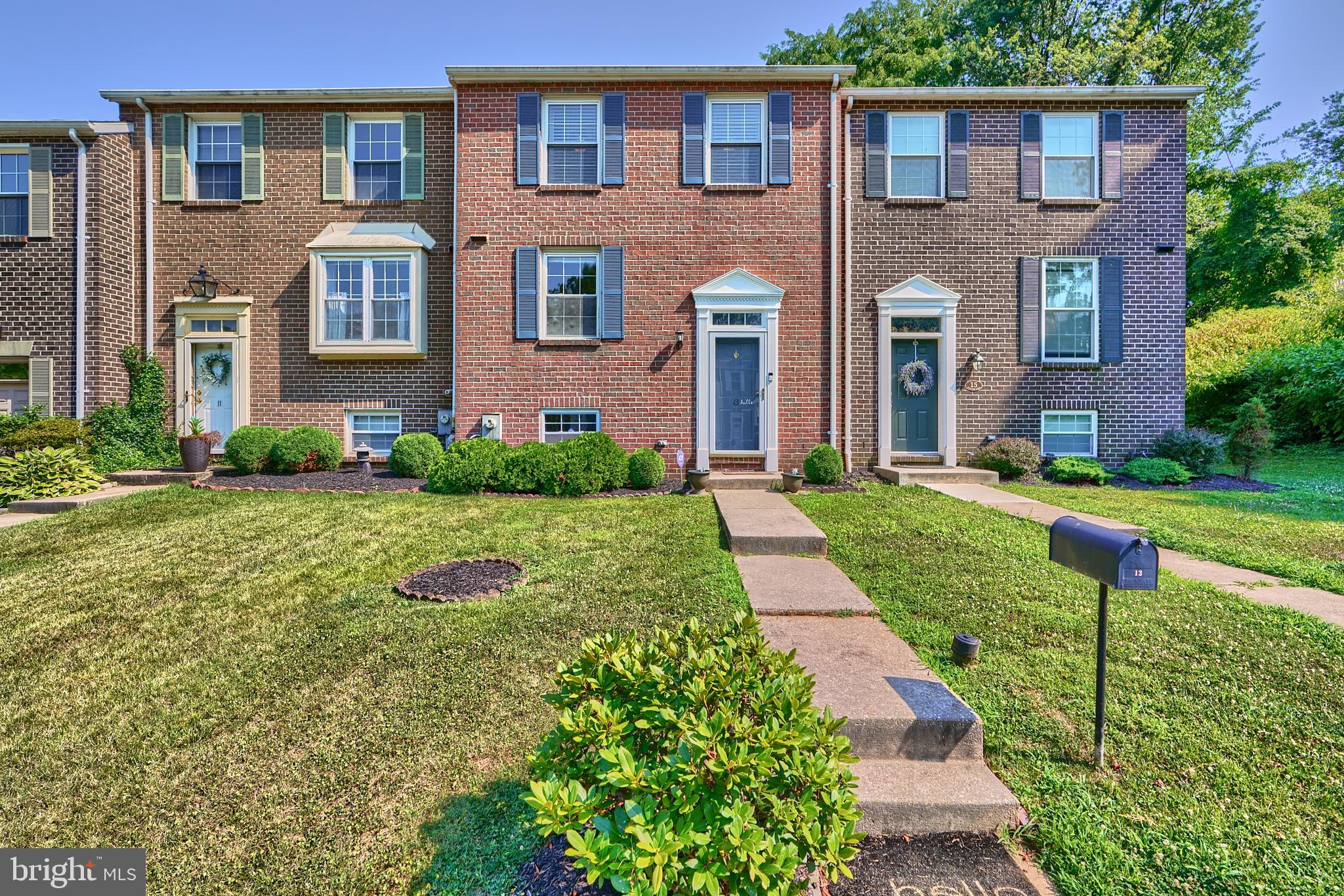 CHIPPENDALE - Residential