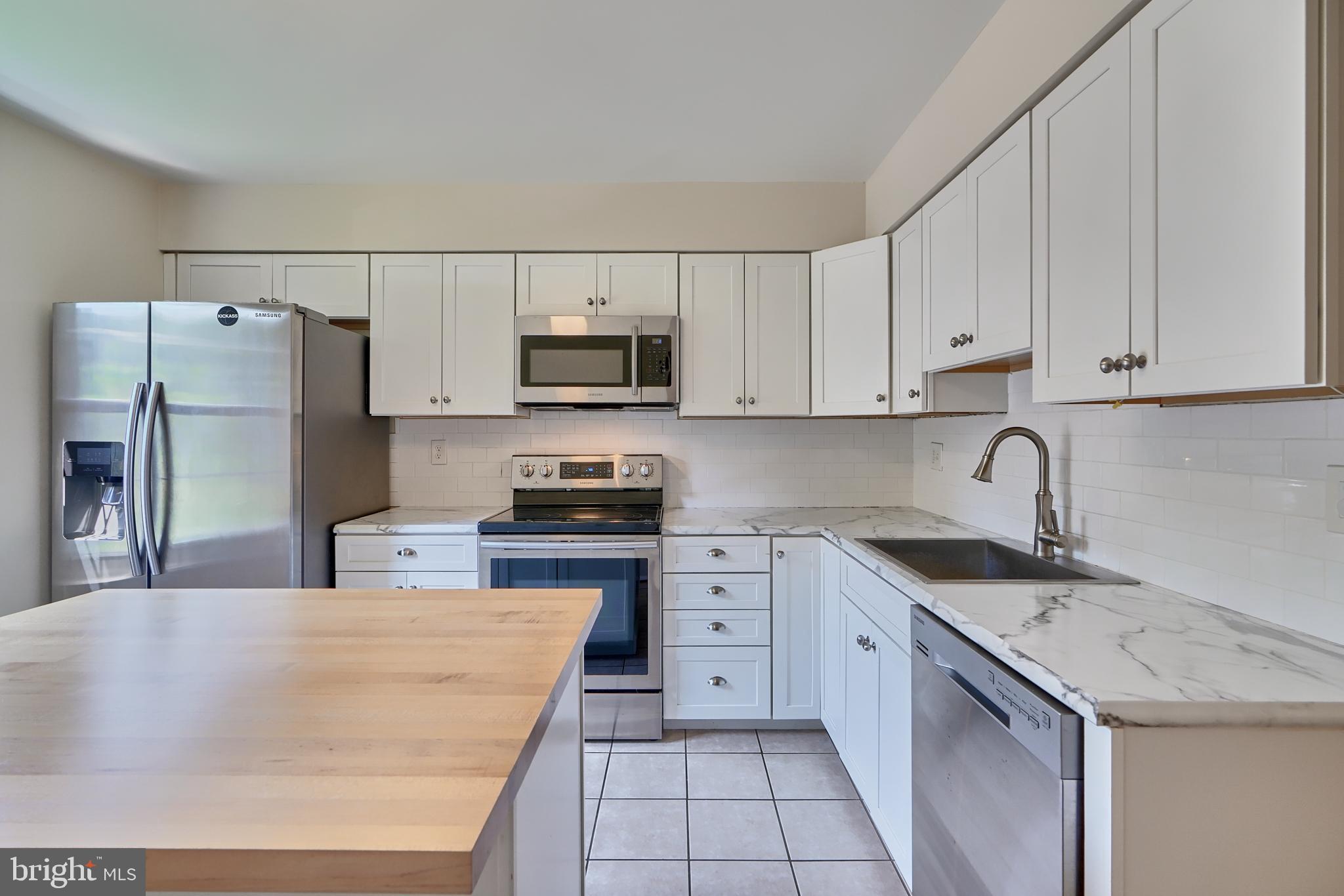 CHIPPENDALE - Residential