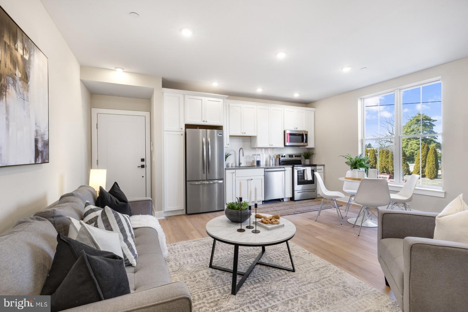 ROXBOROUGH - Residential Lease