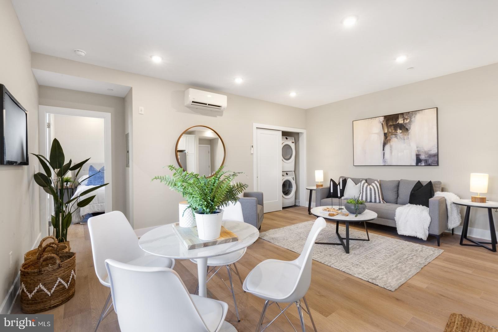 ROXBOROUGH - Residential Lease