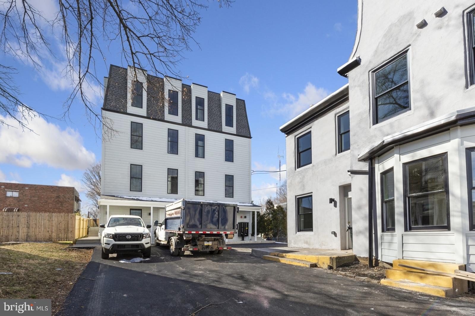 ROXBOROUGH - Residential Lease