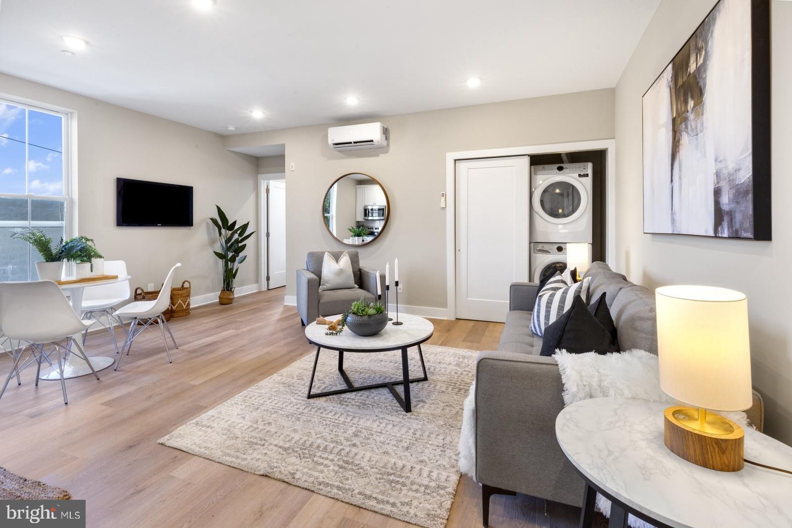 ROXBOROUGH - Residential Lease