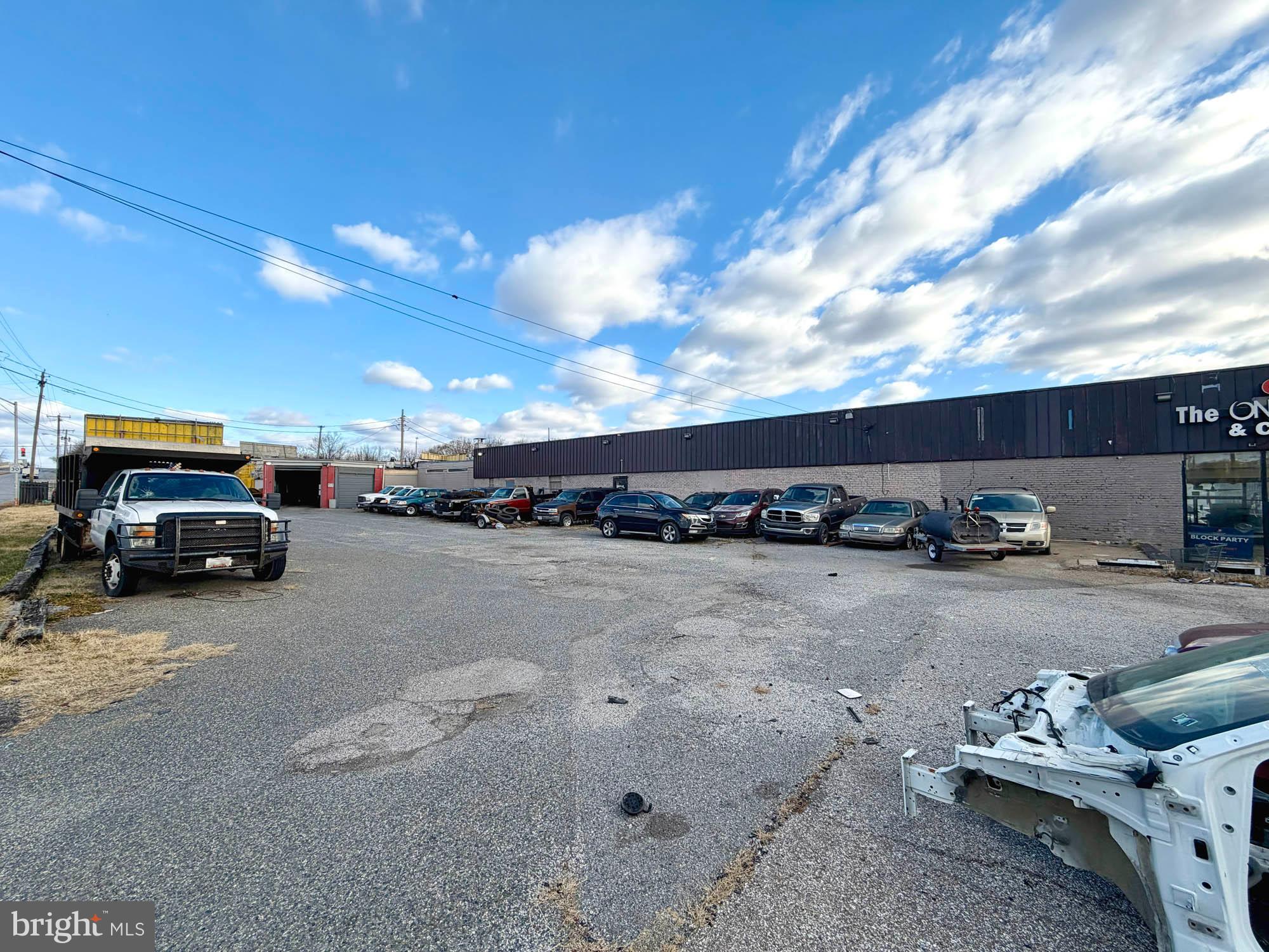 ORANGEVILLE - Commercial Sale