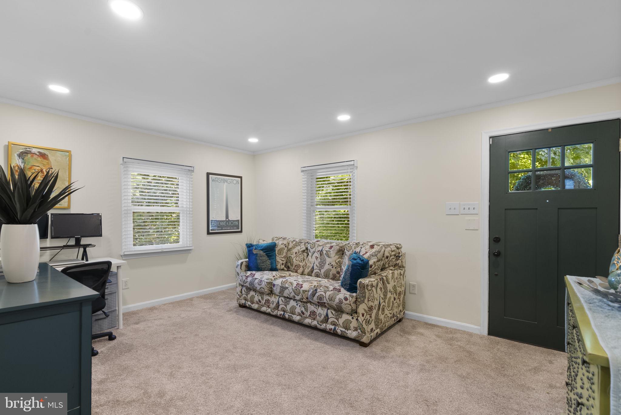 VEIRS MILL VILLAGE - Residential