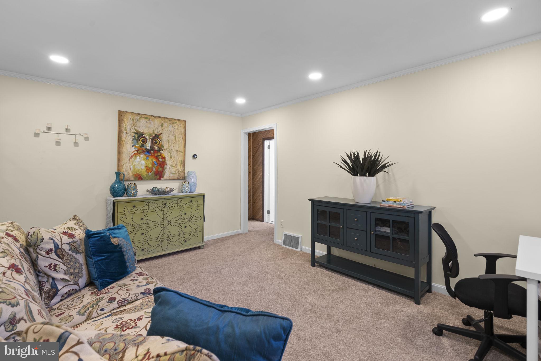 VEIRS MILL VILLAGE - Residential