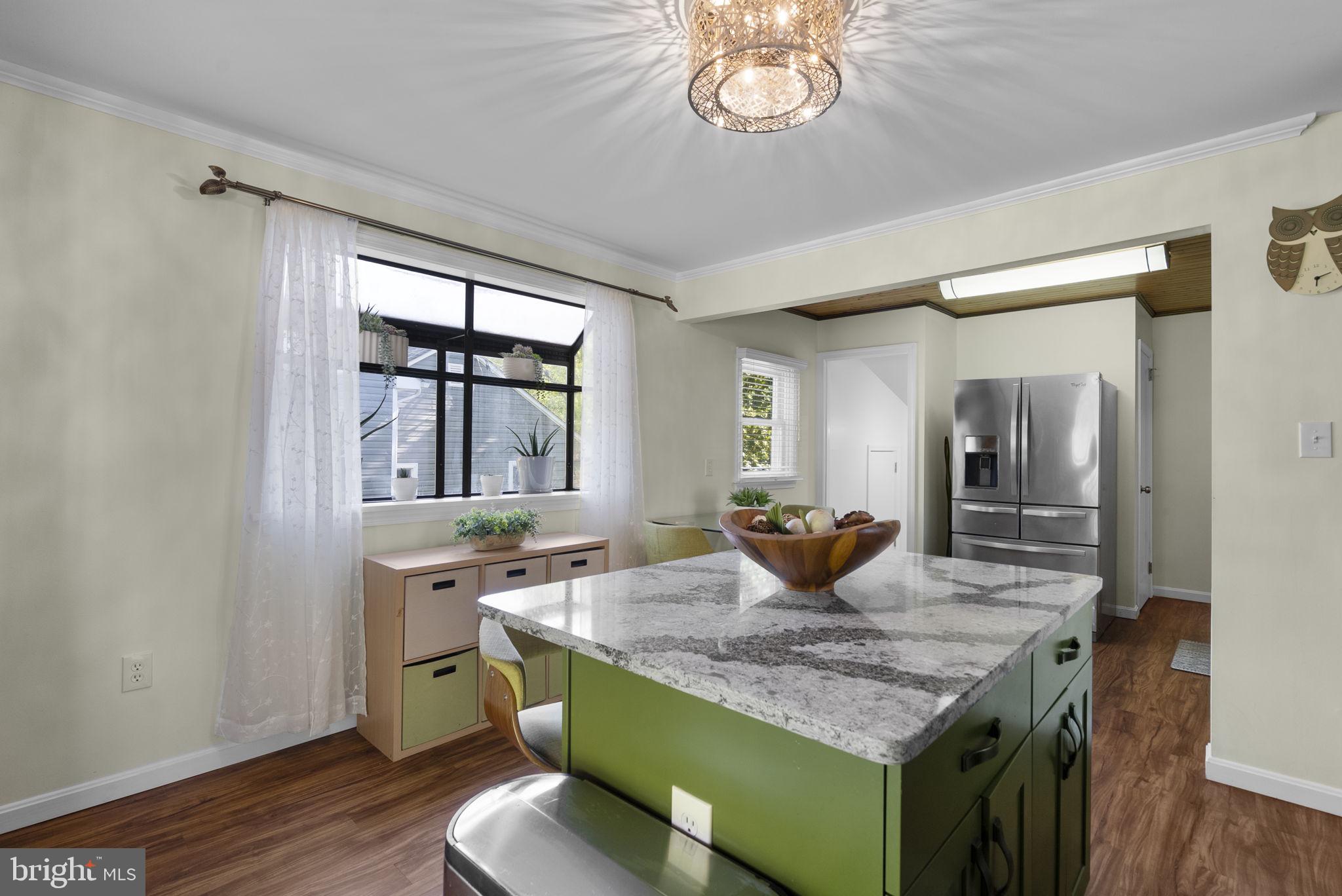 VEIRS MILL VILLAGE - Residential